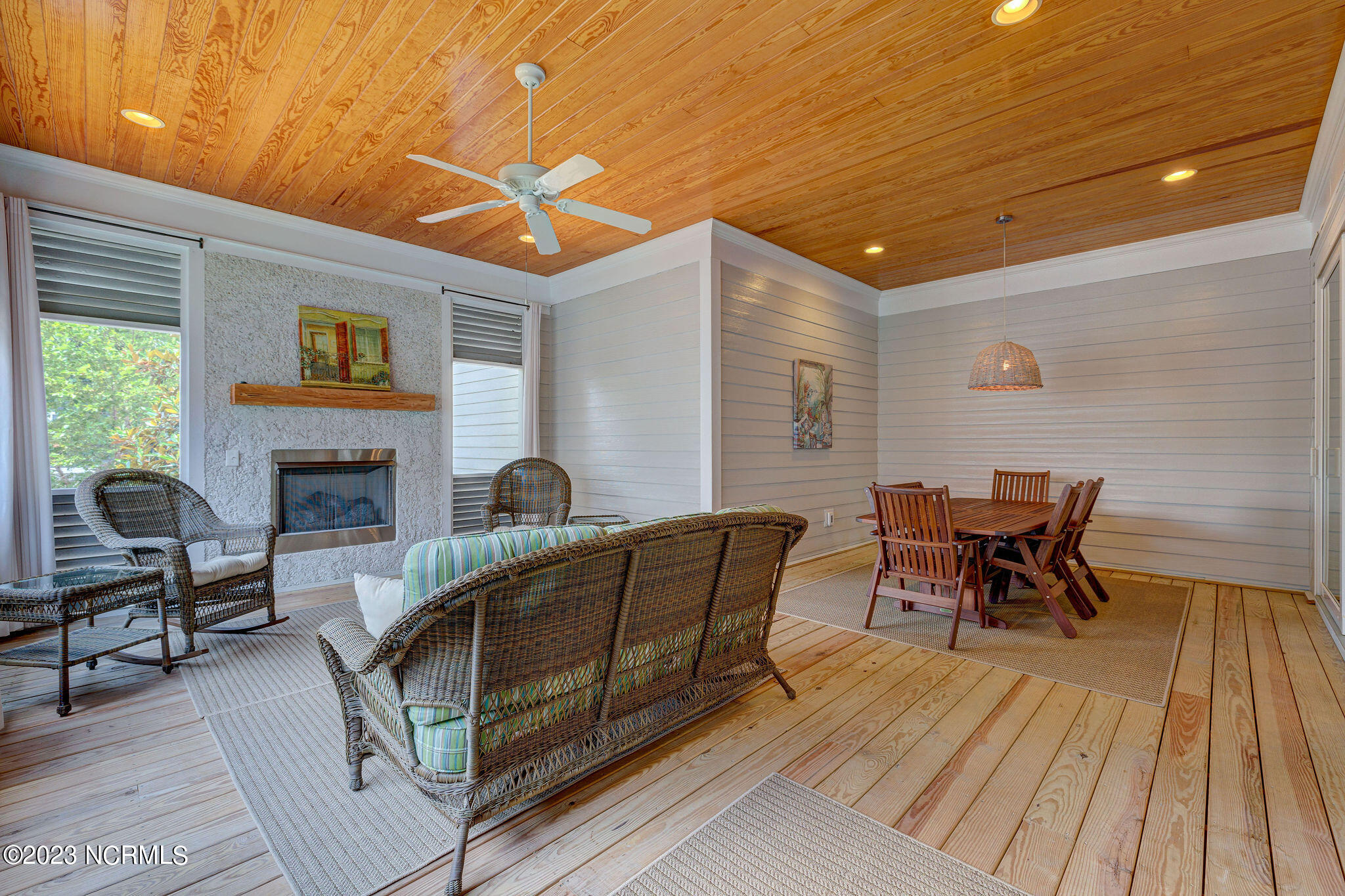 100568046 | Photo 10