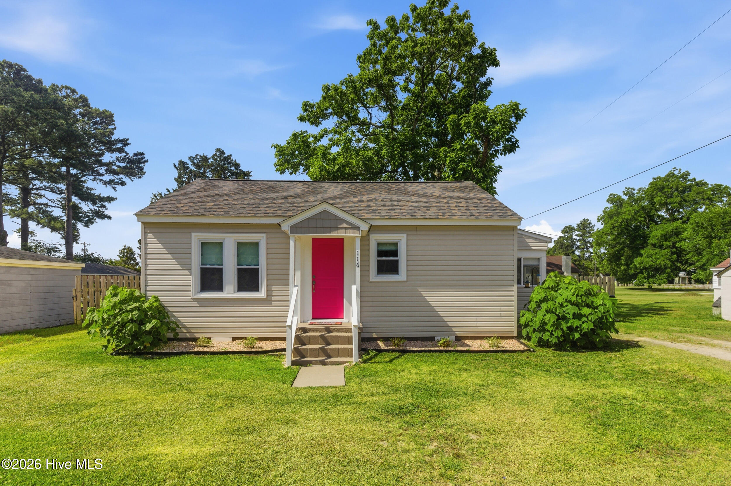 116 Mccoy Avenue,Cove City