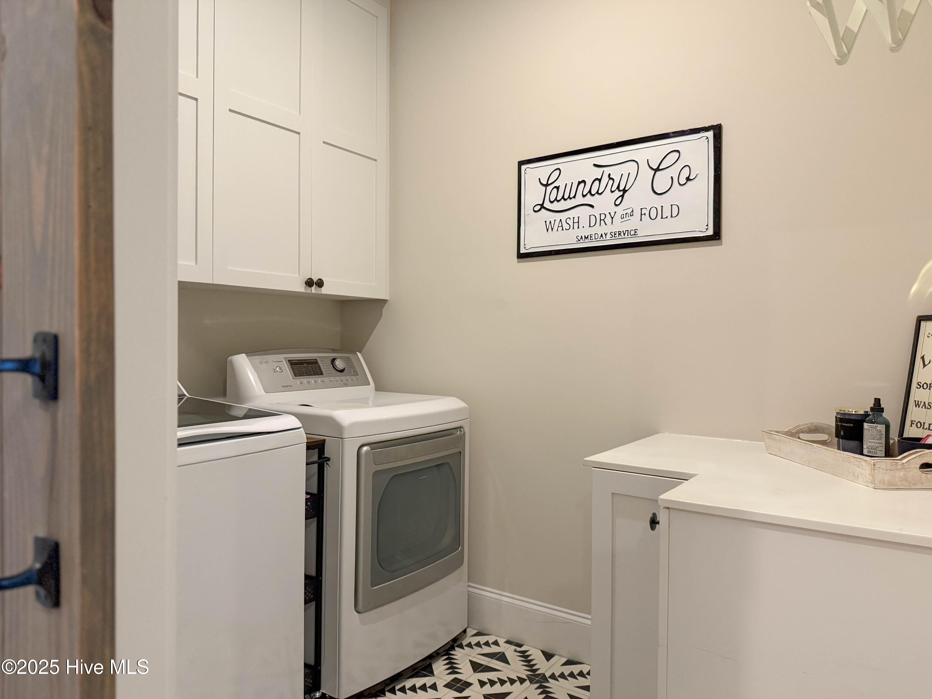 100556308 | Photo 66