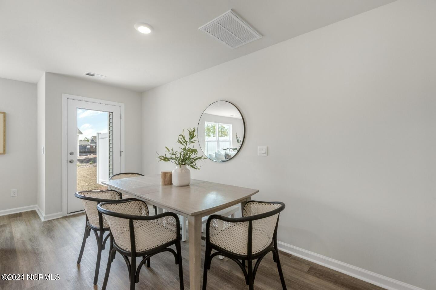 100525846 | Photo 11