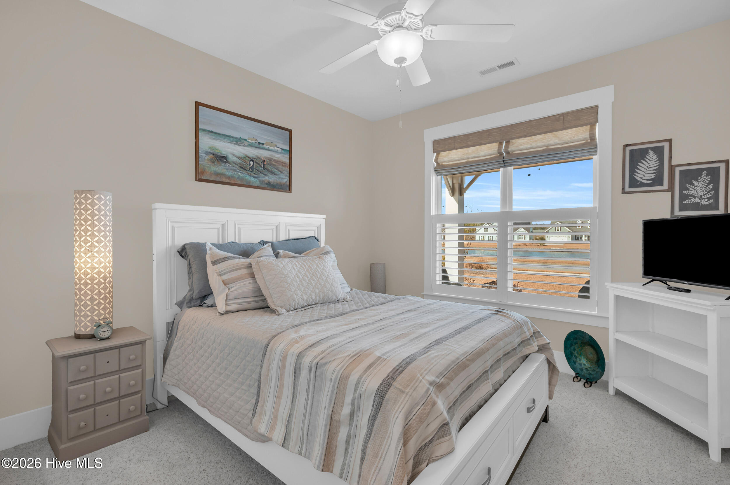 100550719 | Photo 35