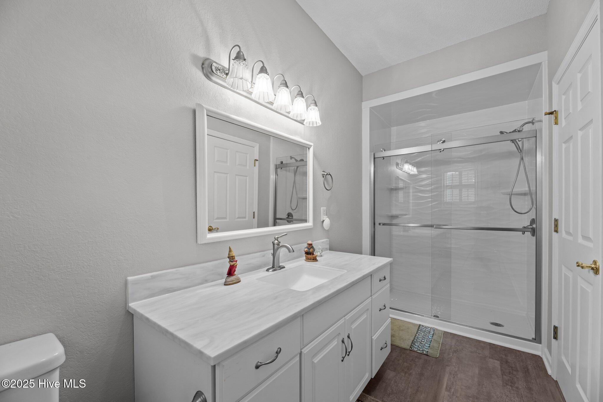 220 Shoreline Drive, New Bern, NC, 28562