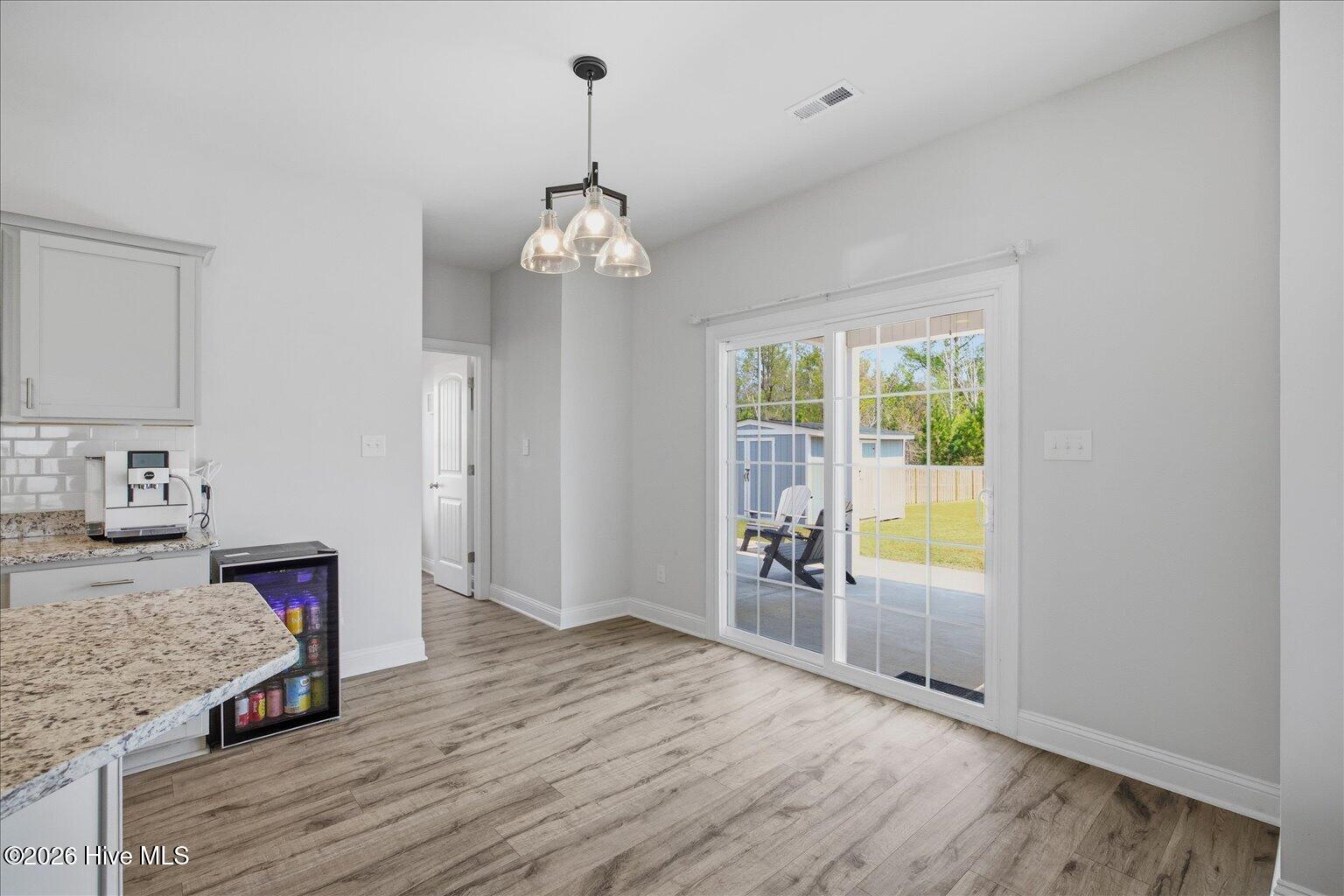 100564779 | Photo 29