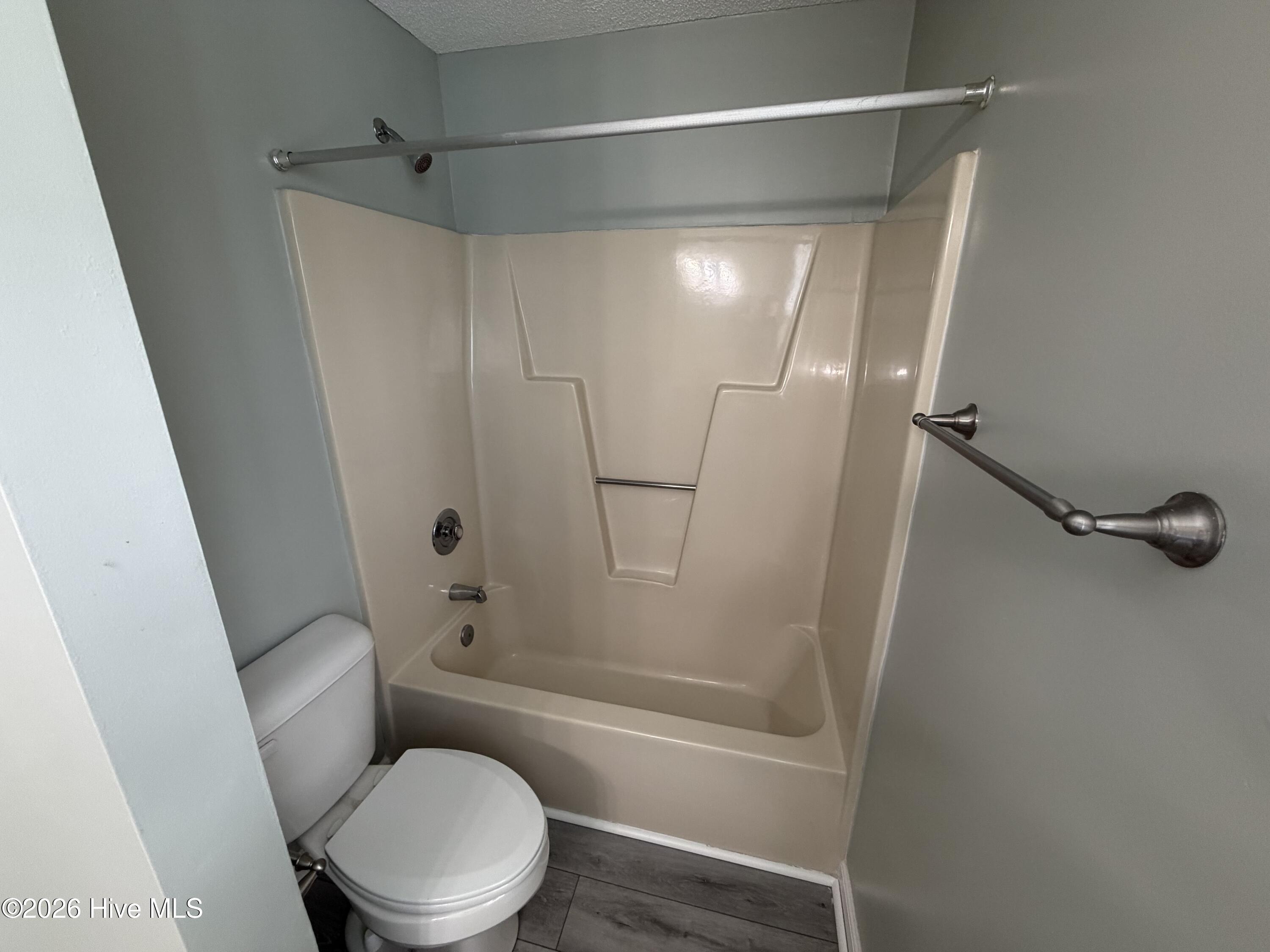 100557898 | Photo 19