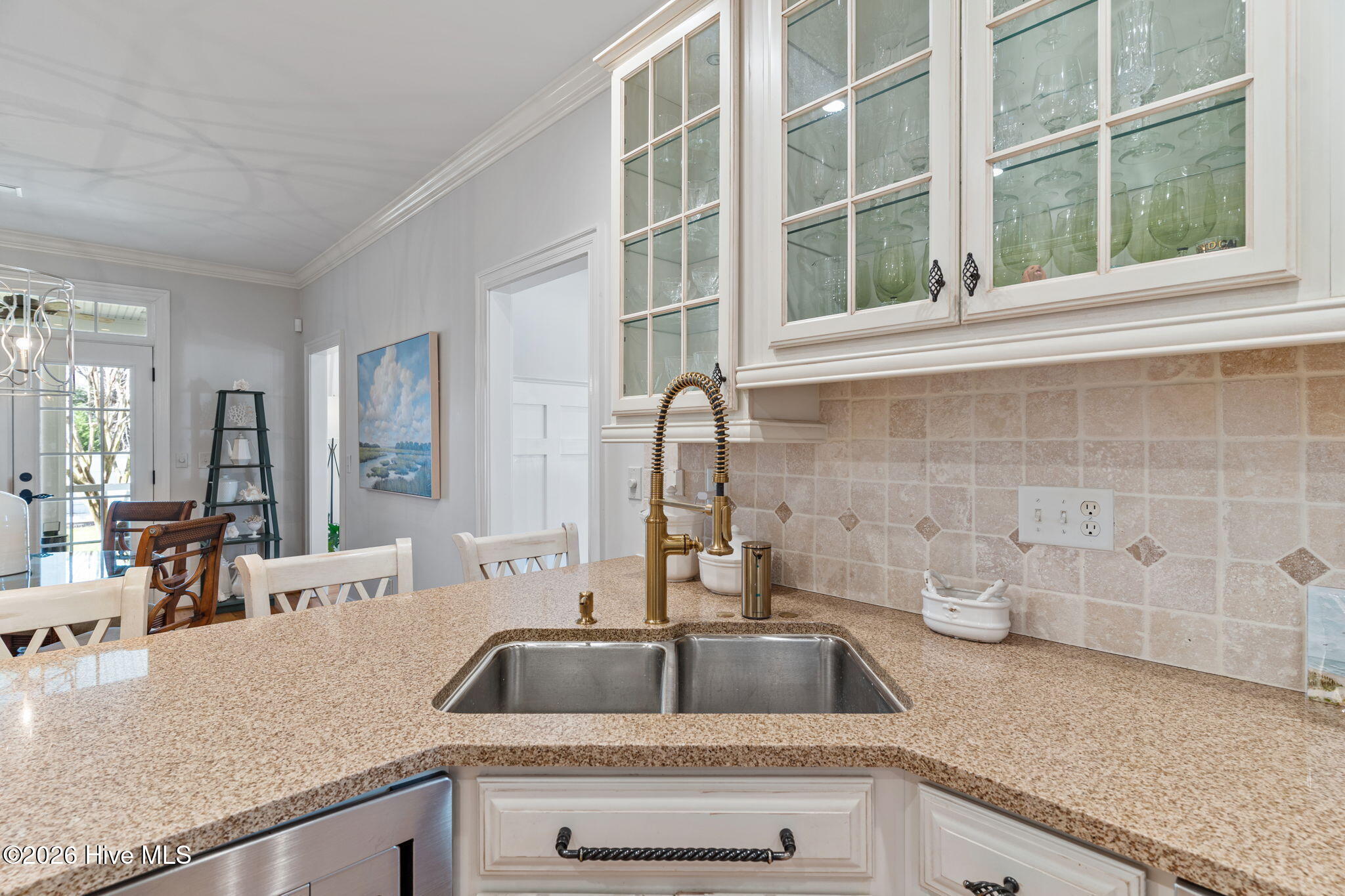 100561575 | Photo 21