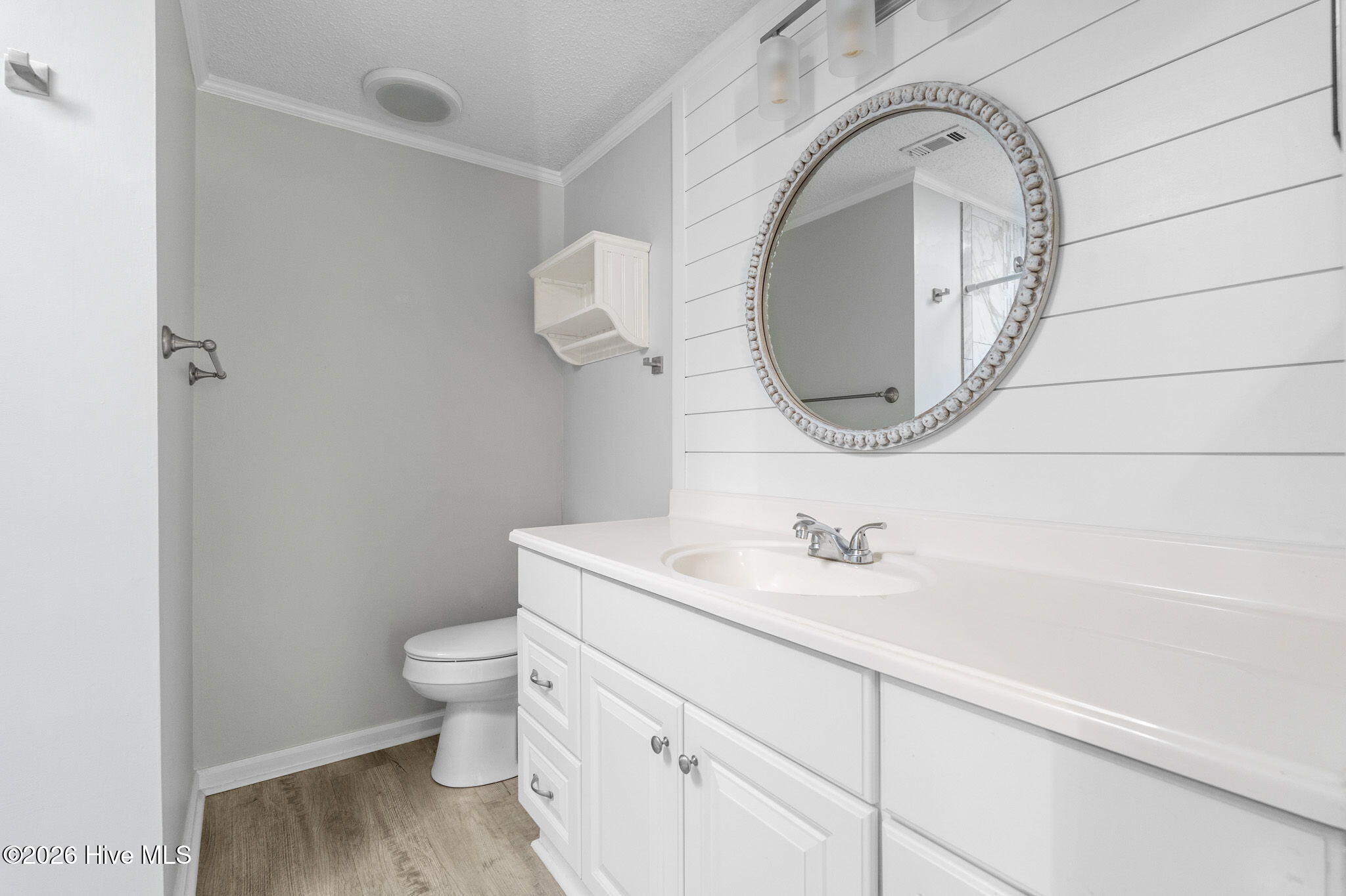 100555221 | Photo 28