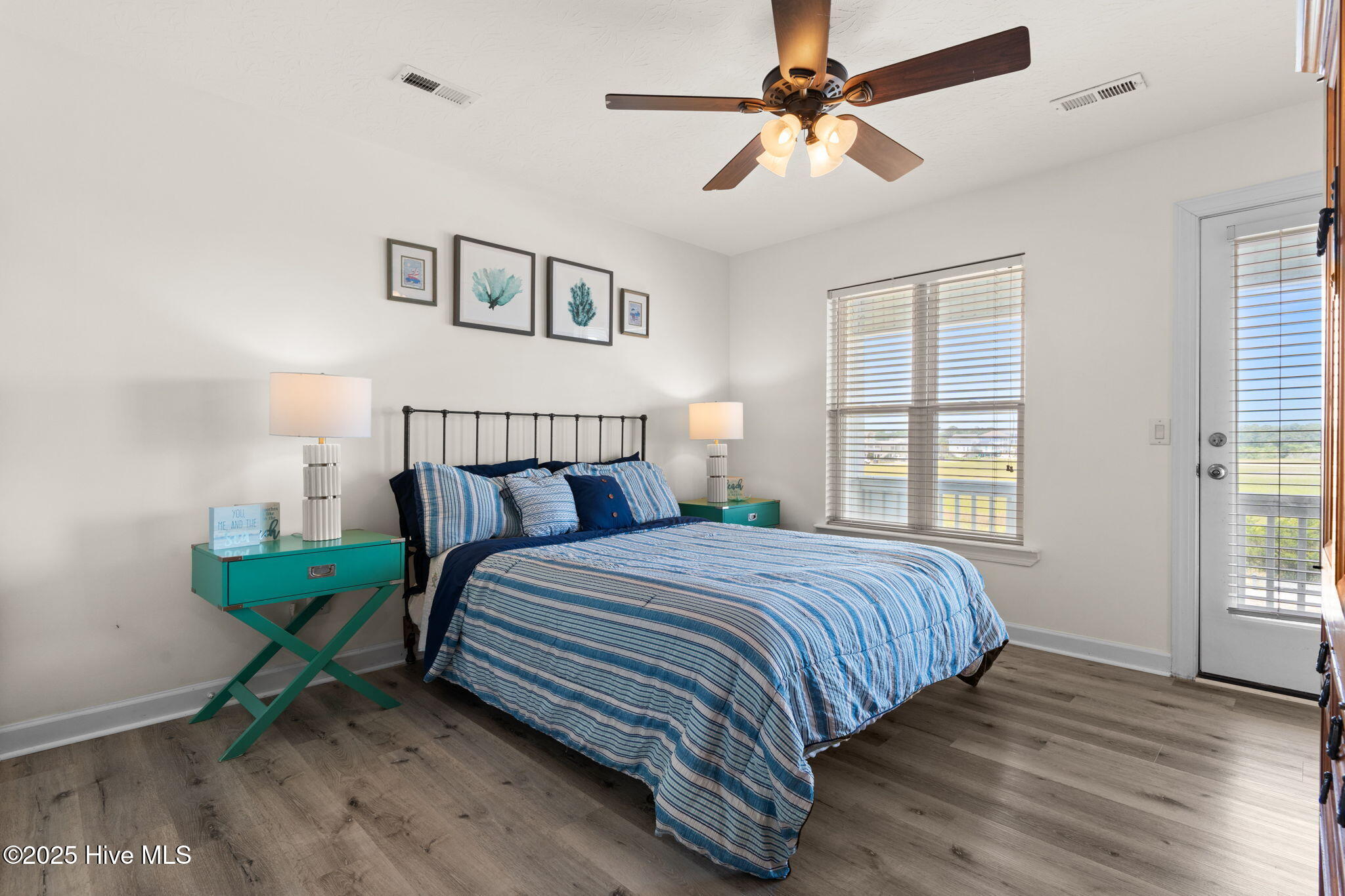 100515755 | Photo 18