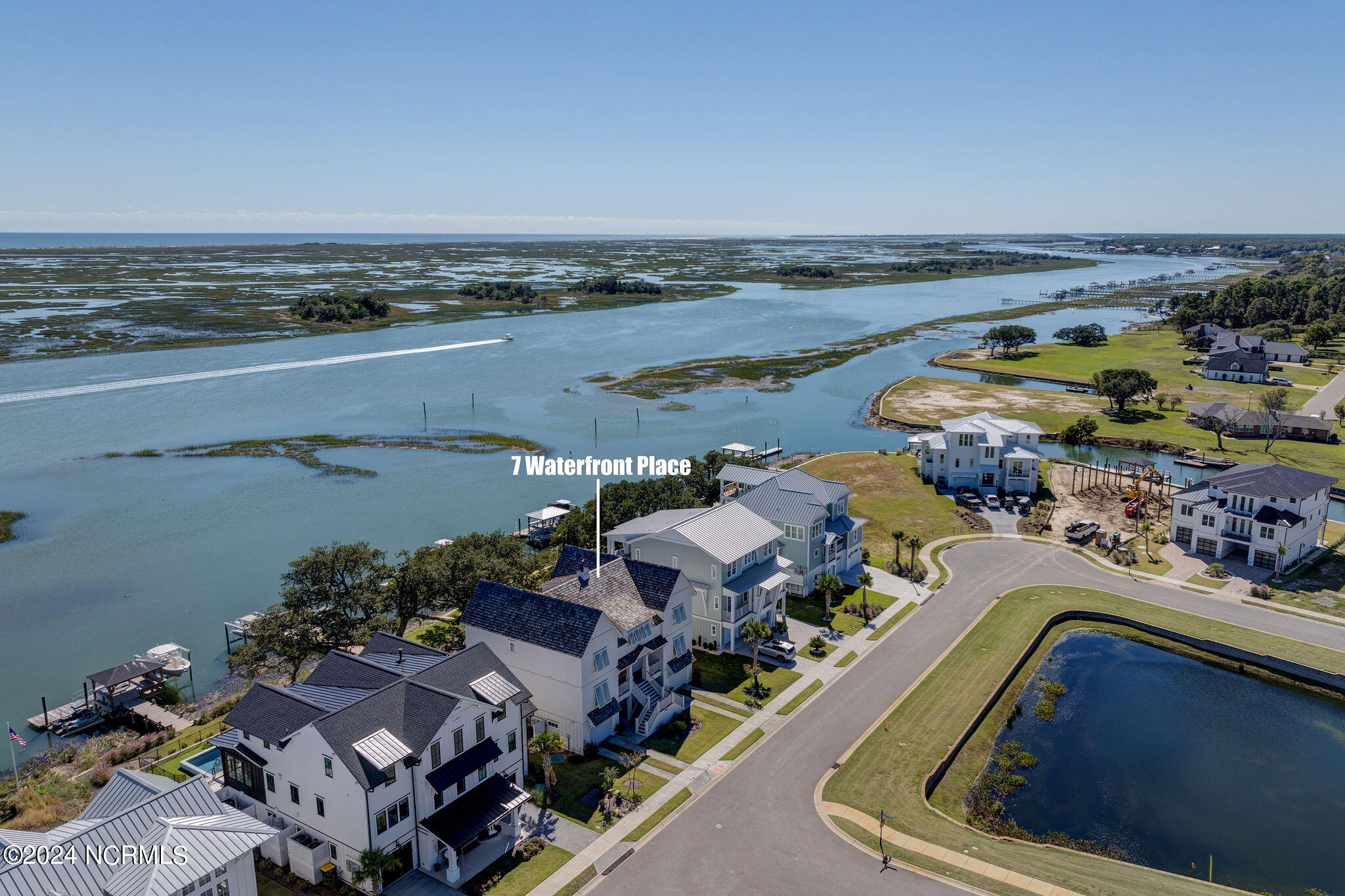 100547028 | Photo 59