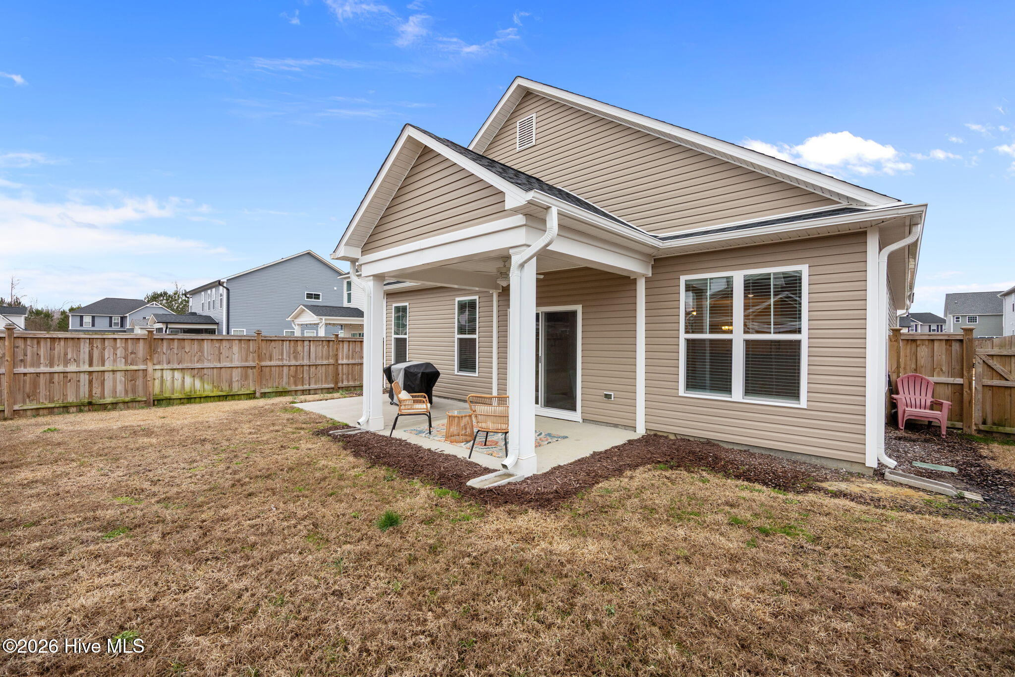 100552532 | Photo 36