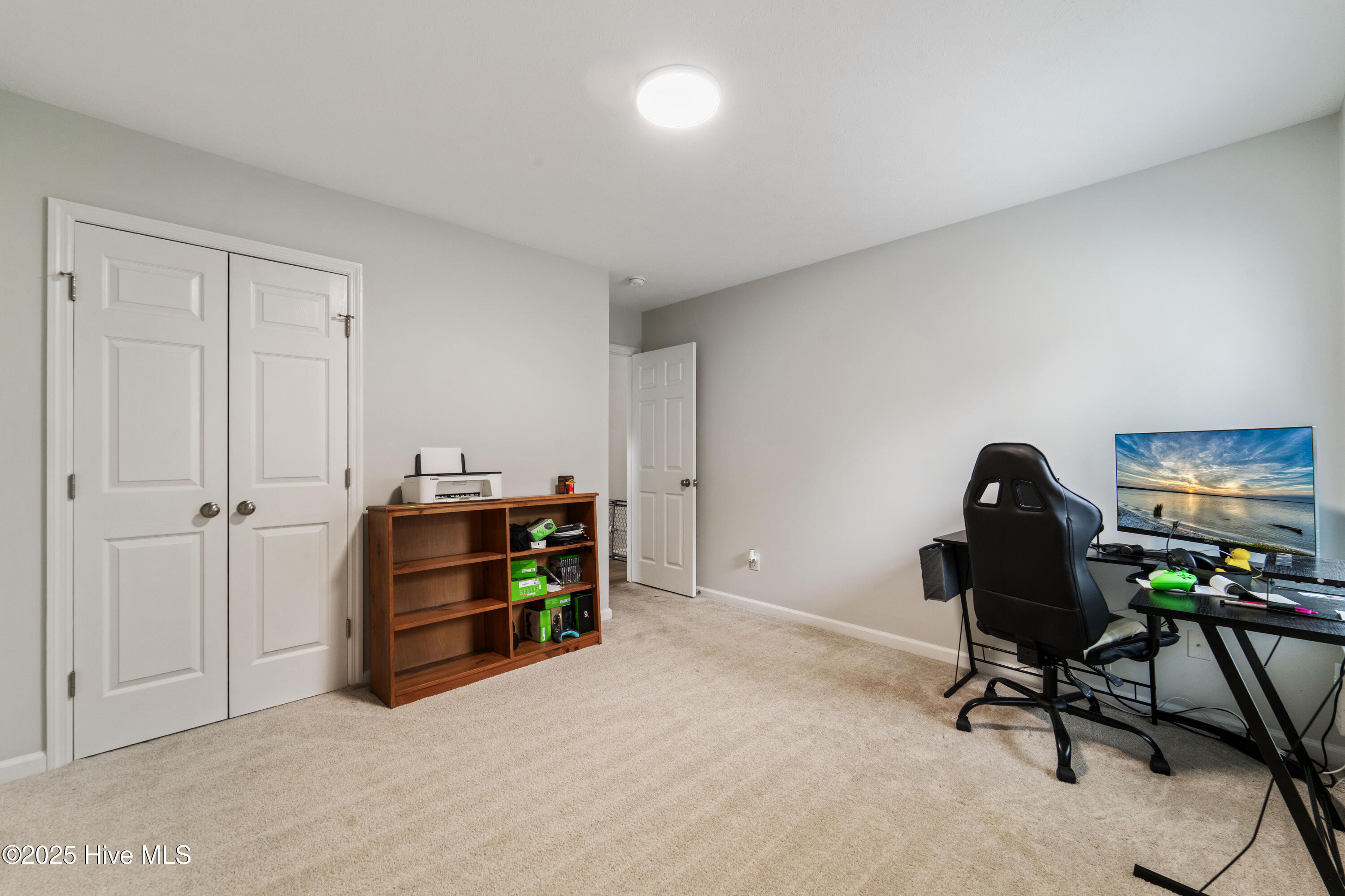 100530629 | Photo 17