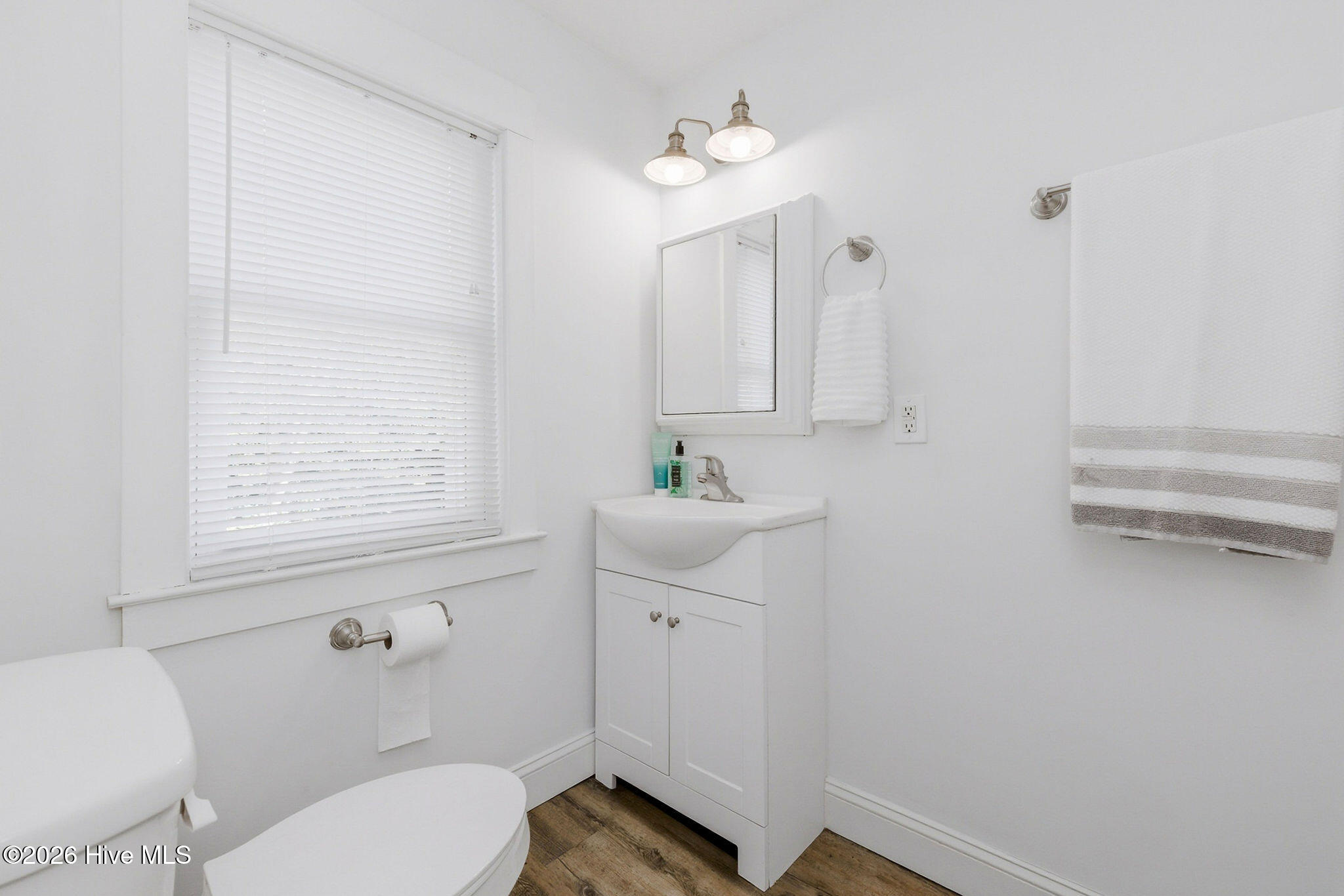 100555129 | Photo 26