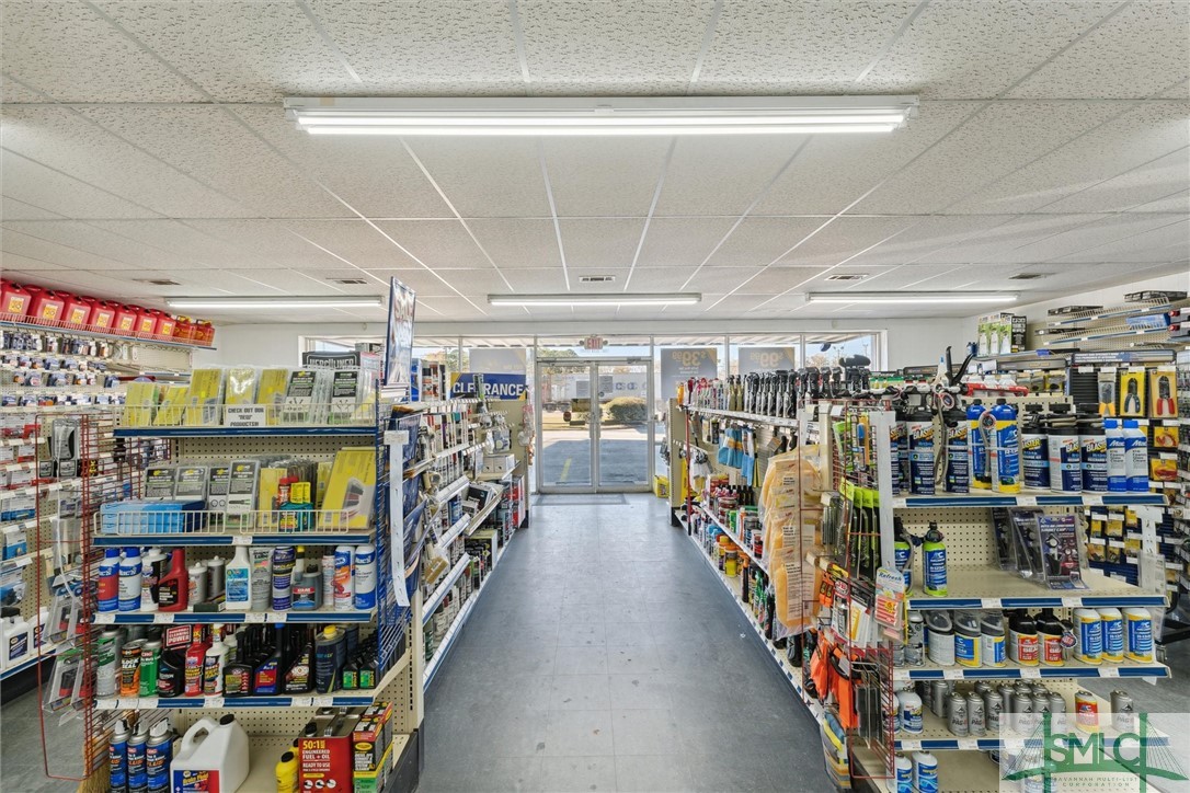 1564 Dean Forest Road, Savannah, GA, 31408