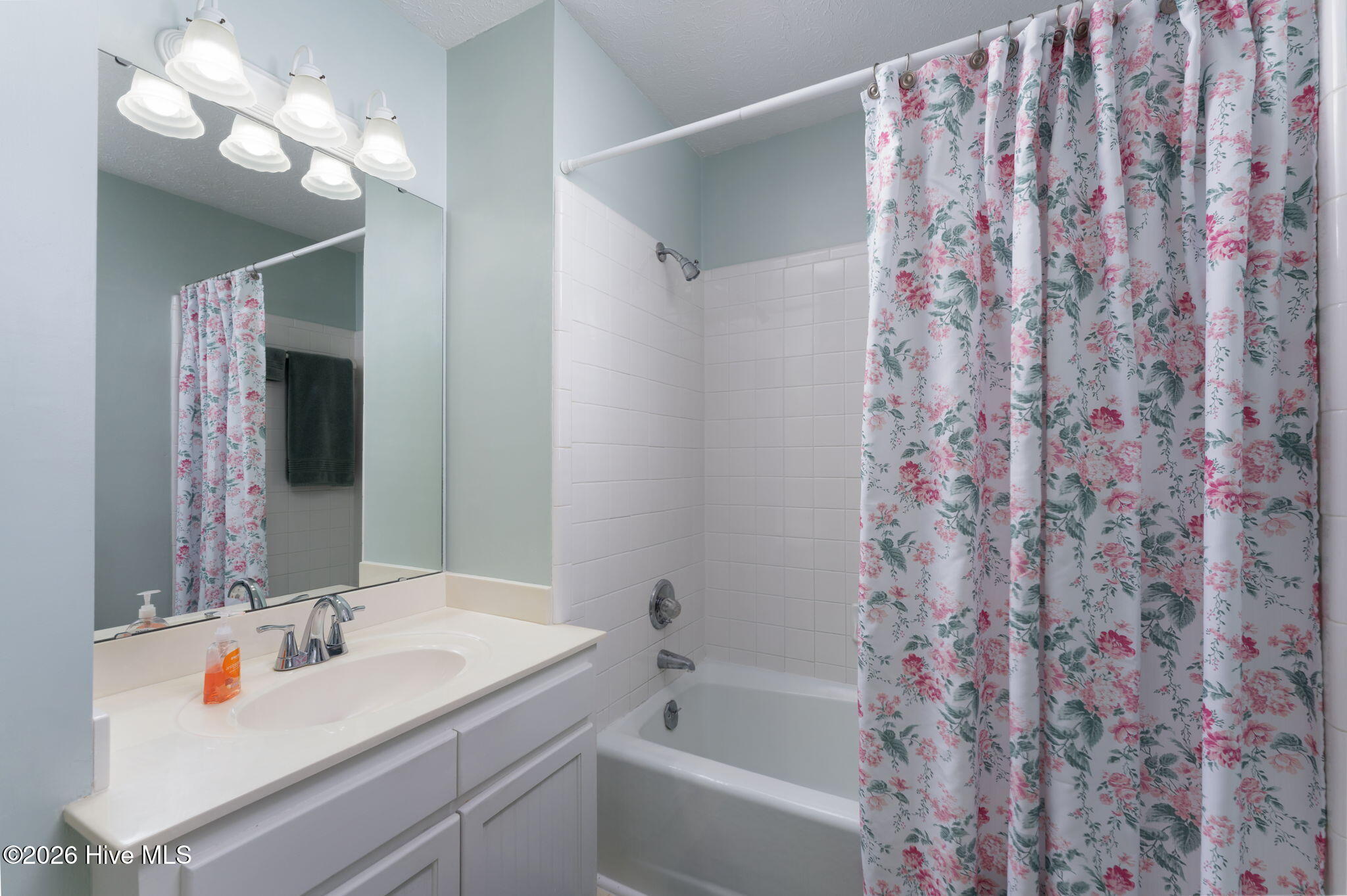 100553404 | Photo 22