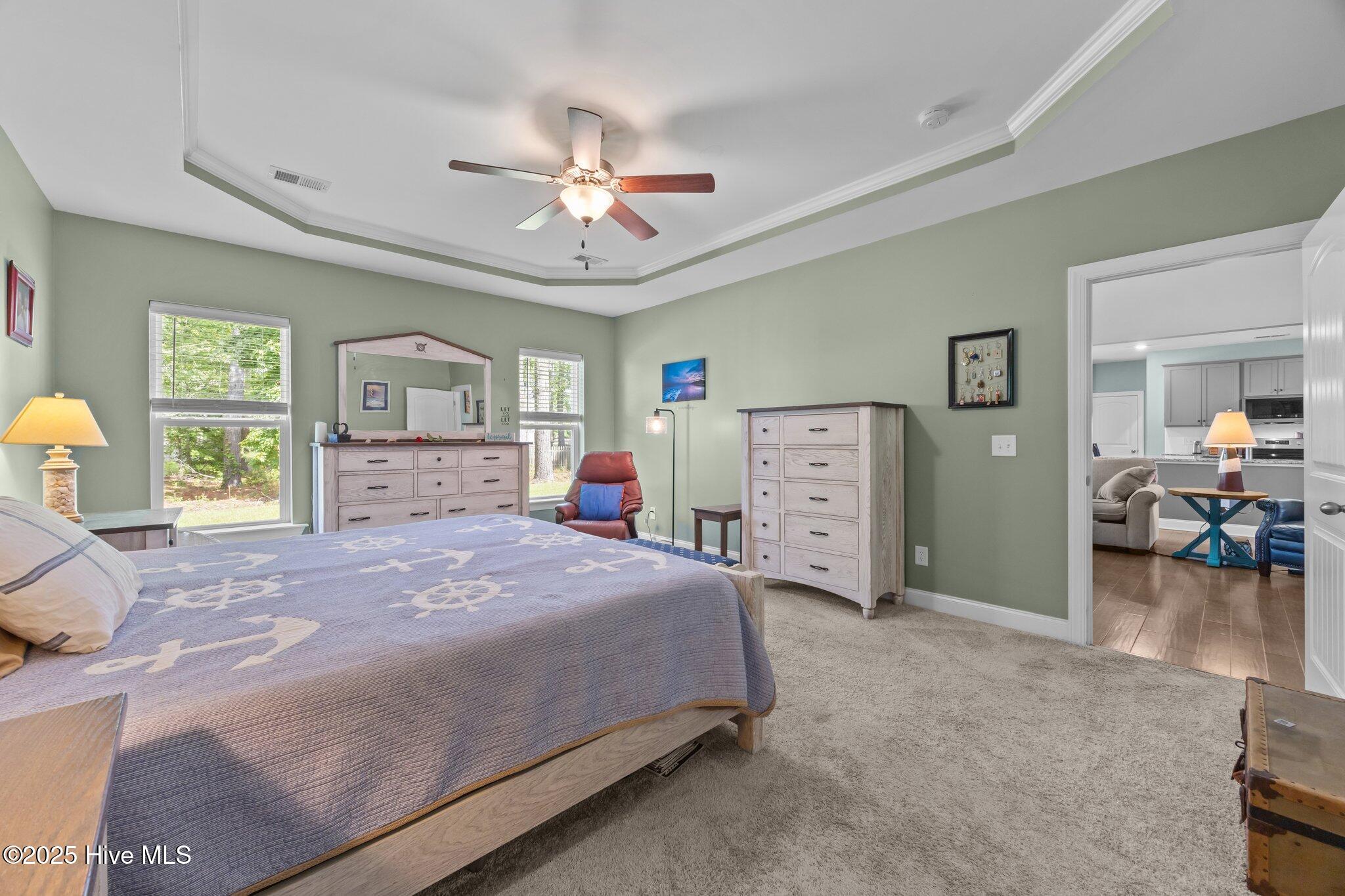 100518510 | Photo 16