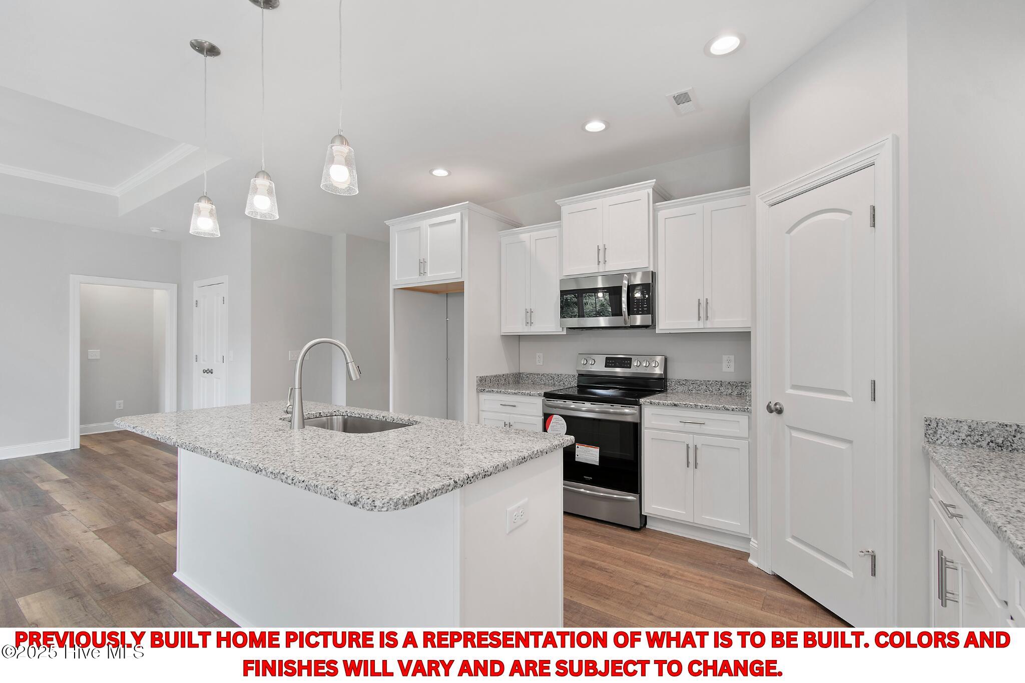 100524541 | Photo 15