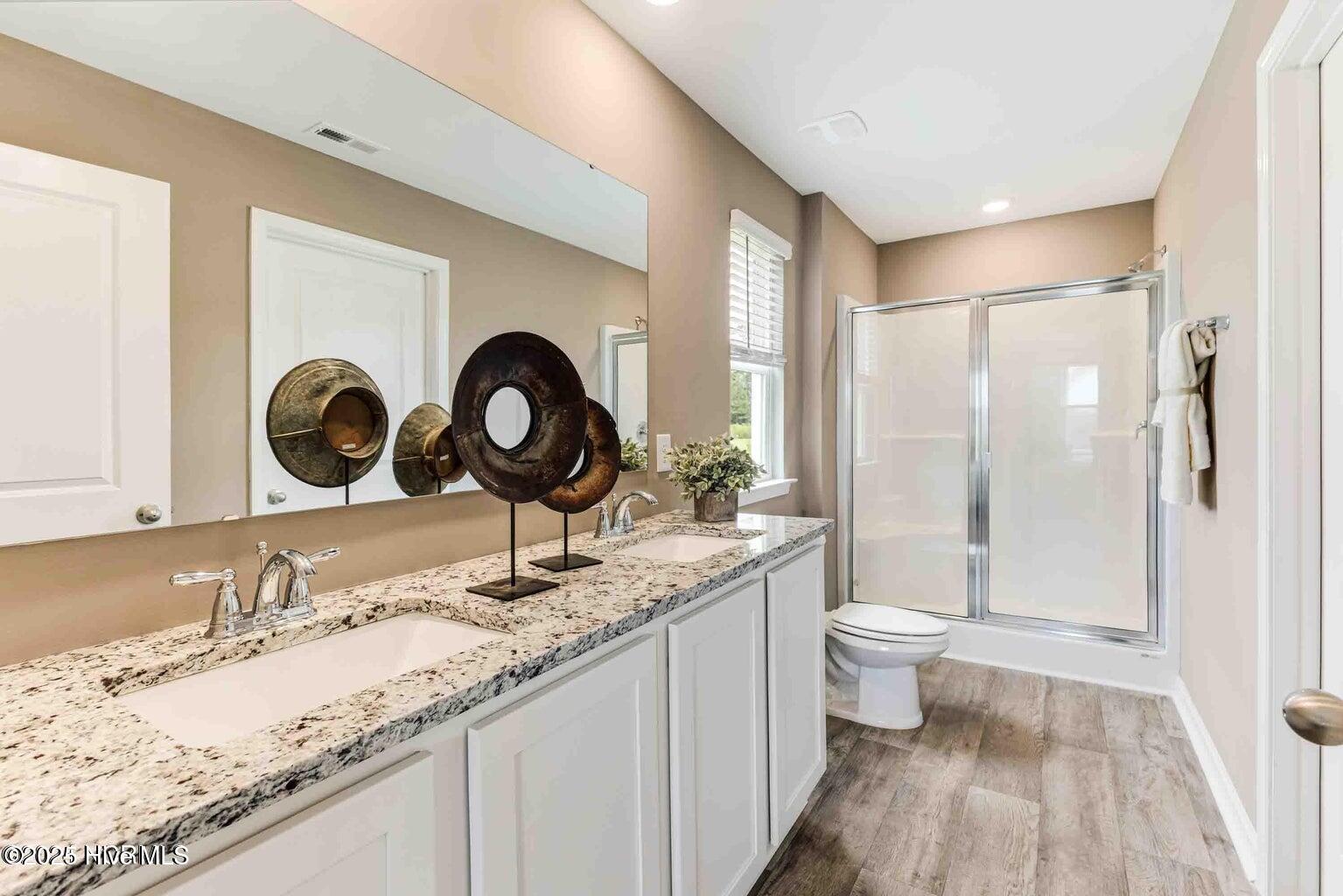 100553502 | Photo 19