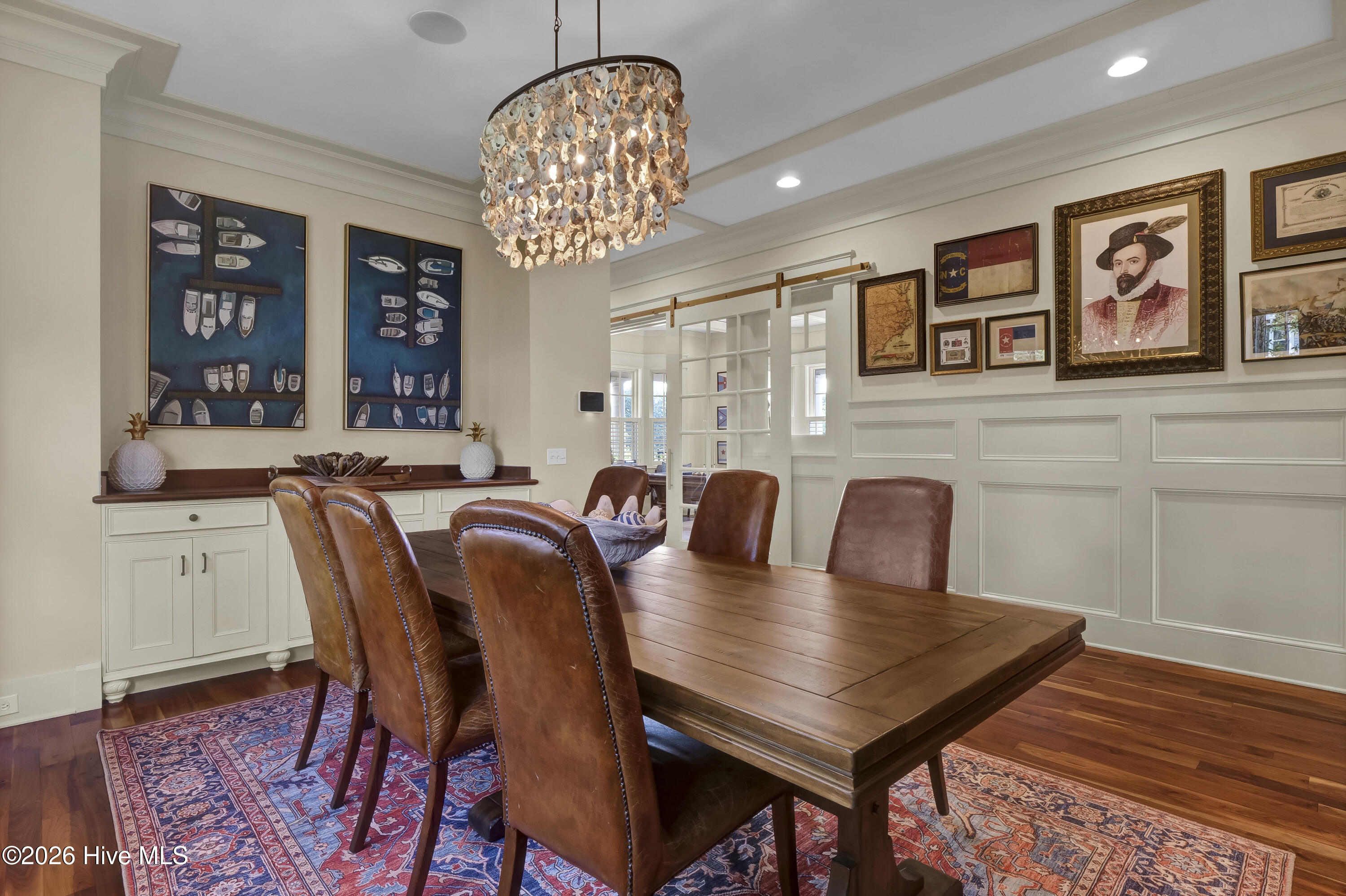 100552686 | Photo 11