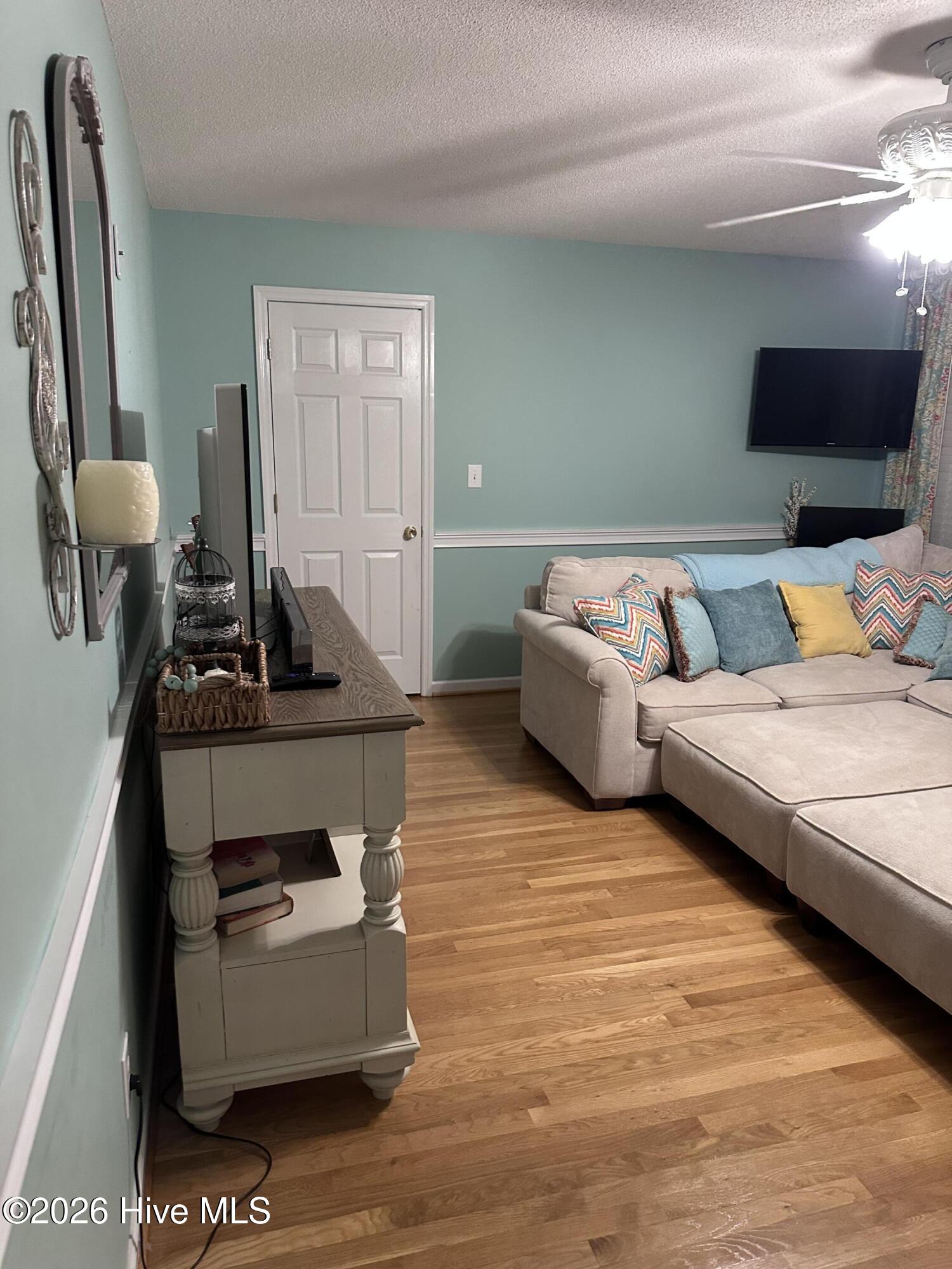 100552030 | Photo 55