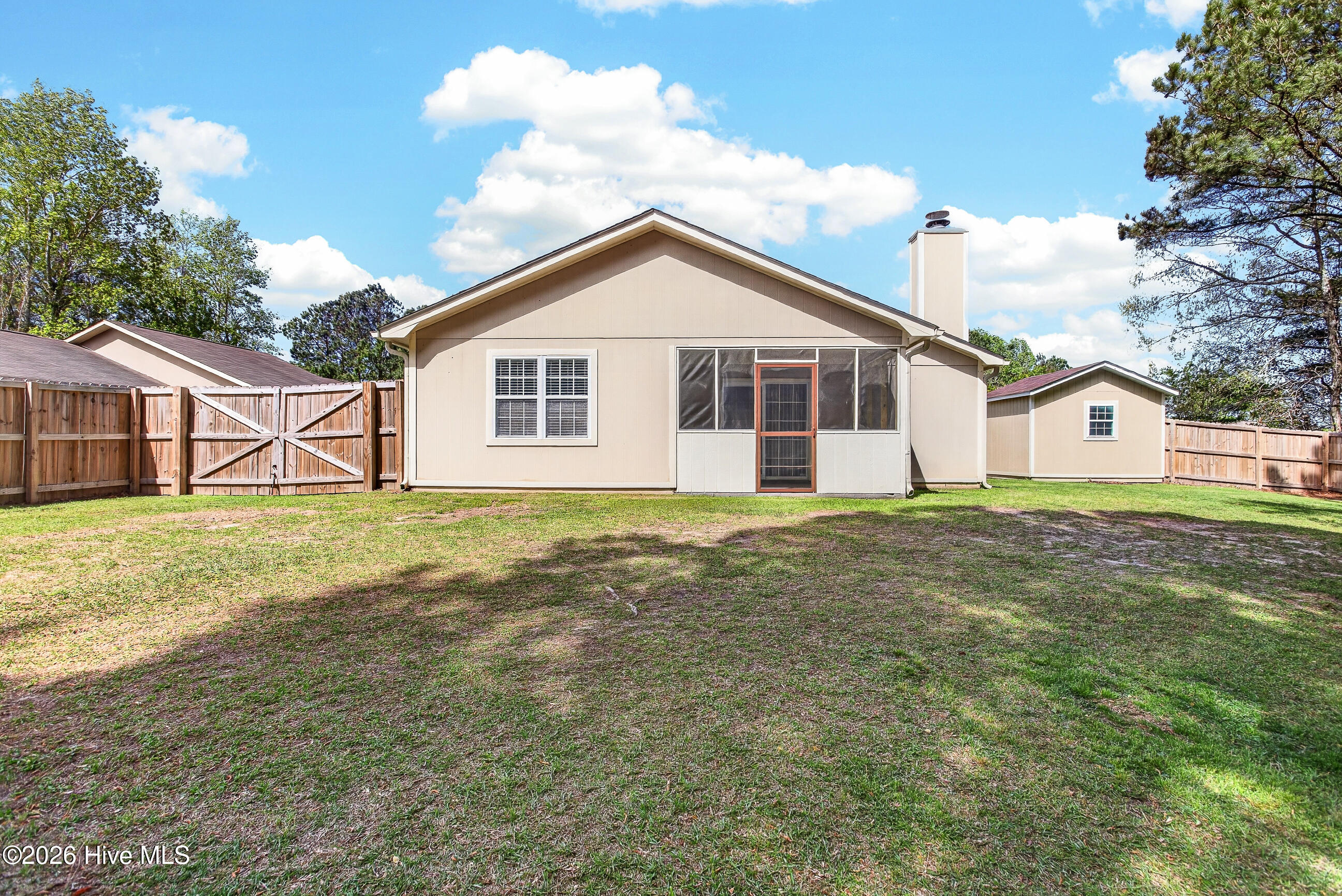 100566424 | Photo 22