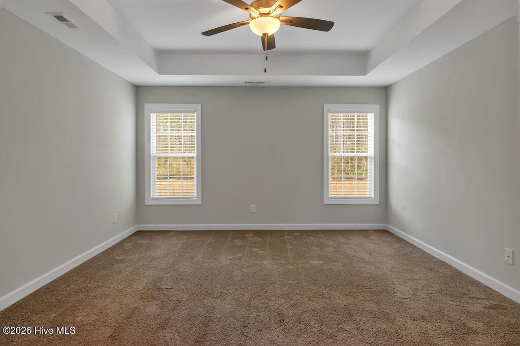 100558571 | Photo 24