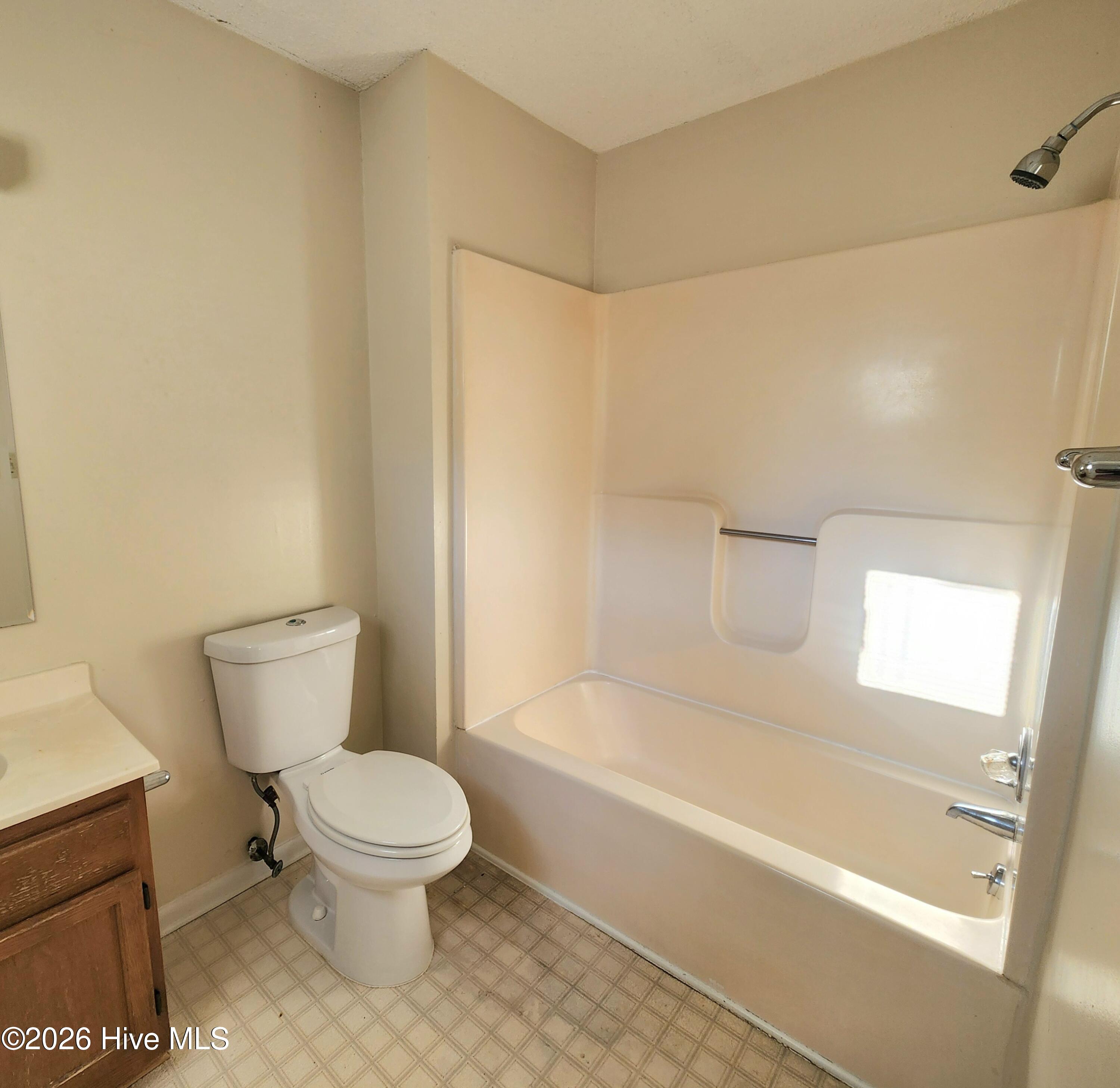 100559760 | Photo 12