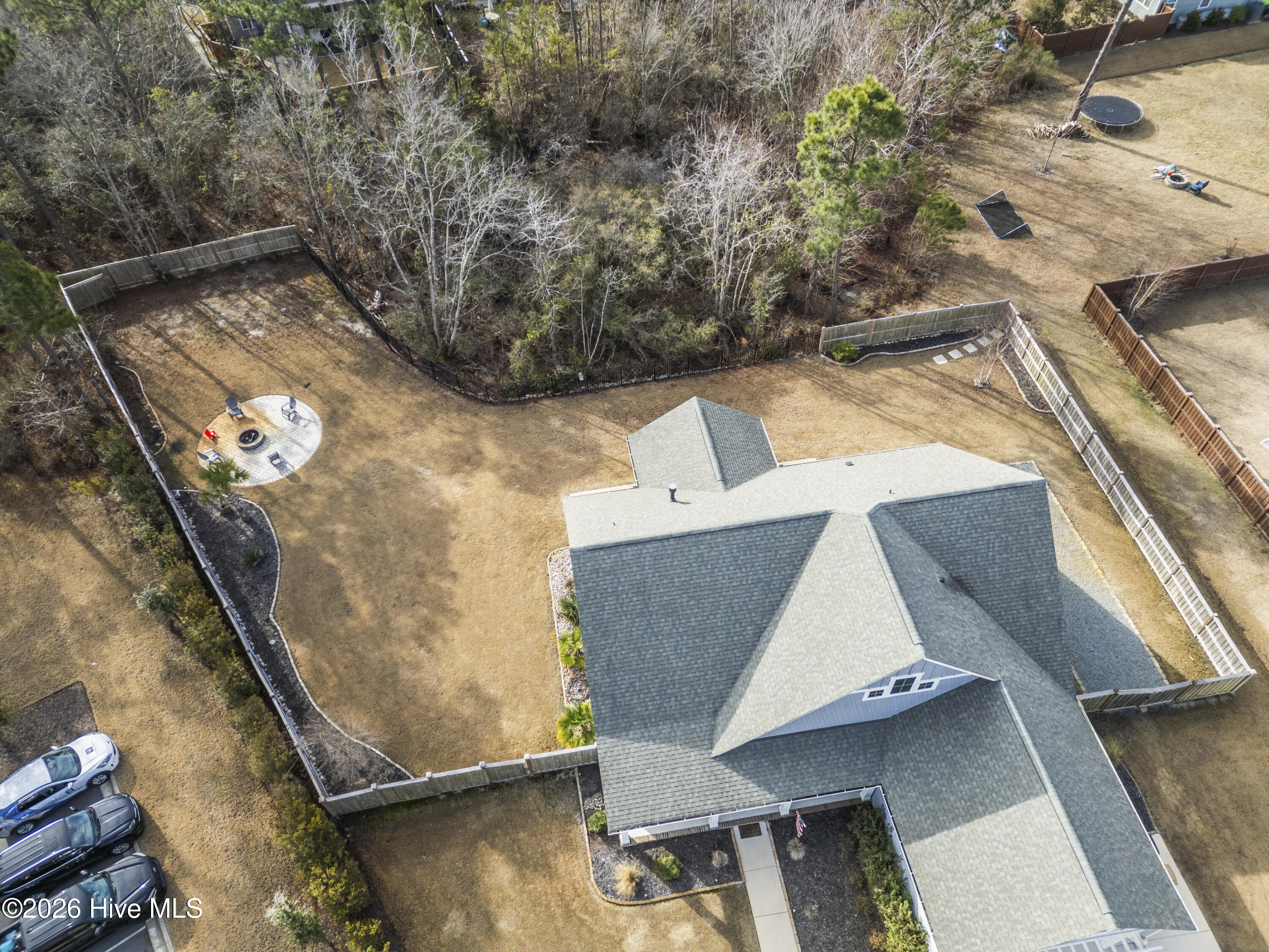 100552467 | Photo 61