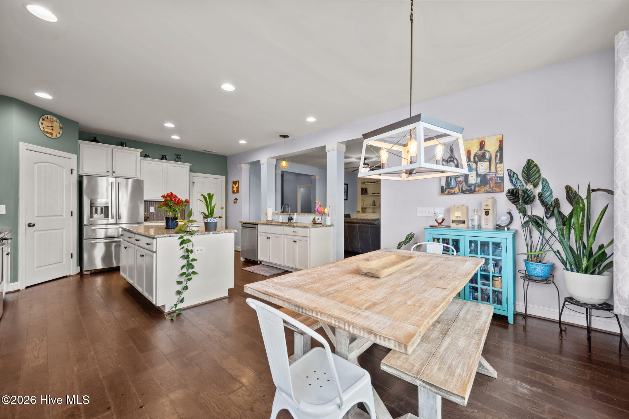 100564669 | Photo 16