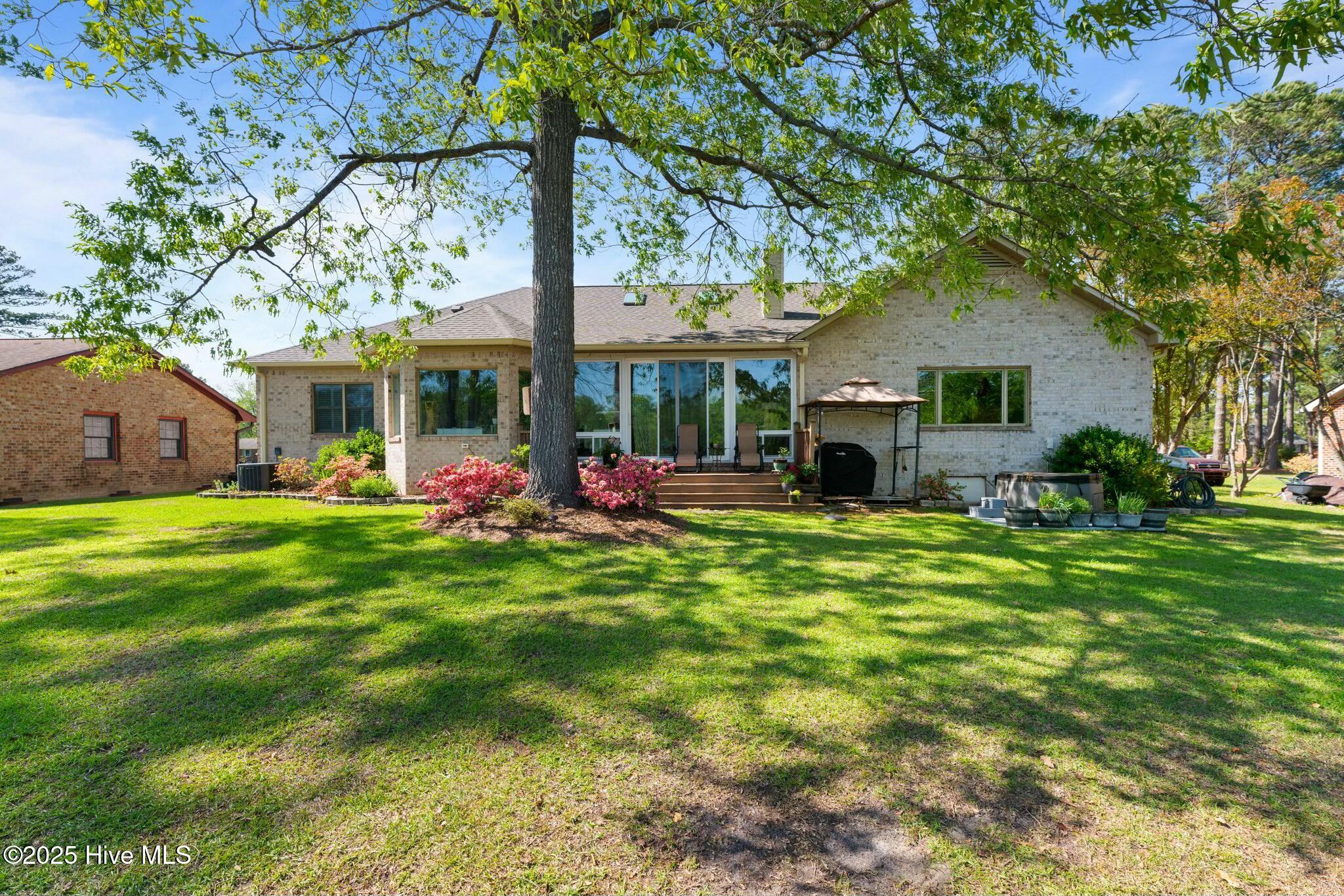 220 Shoreline Drive, New Bern, NC, 28562