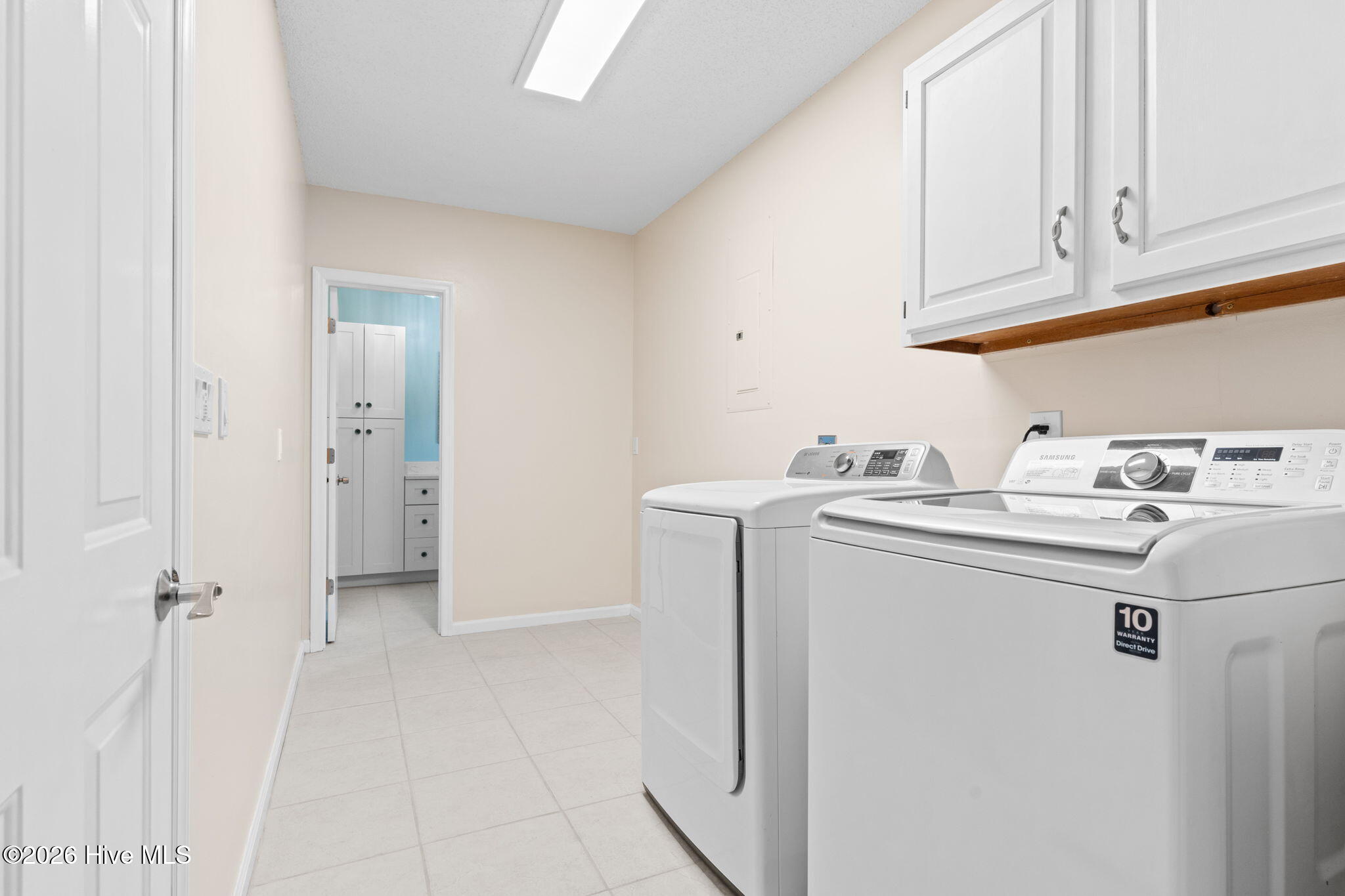 100547566 | Photo 38