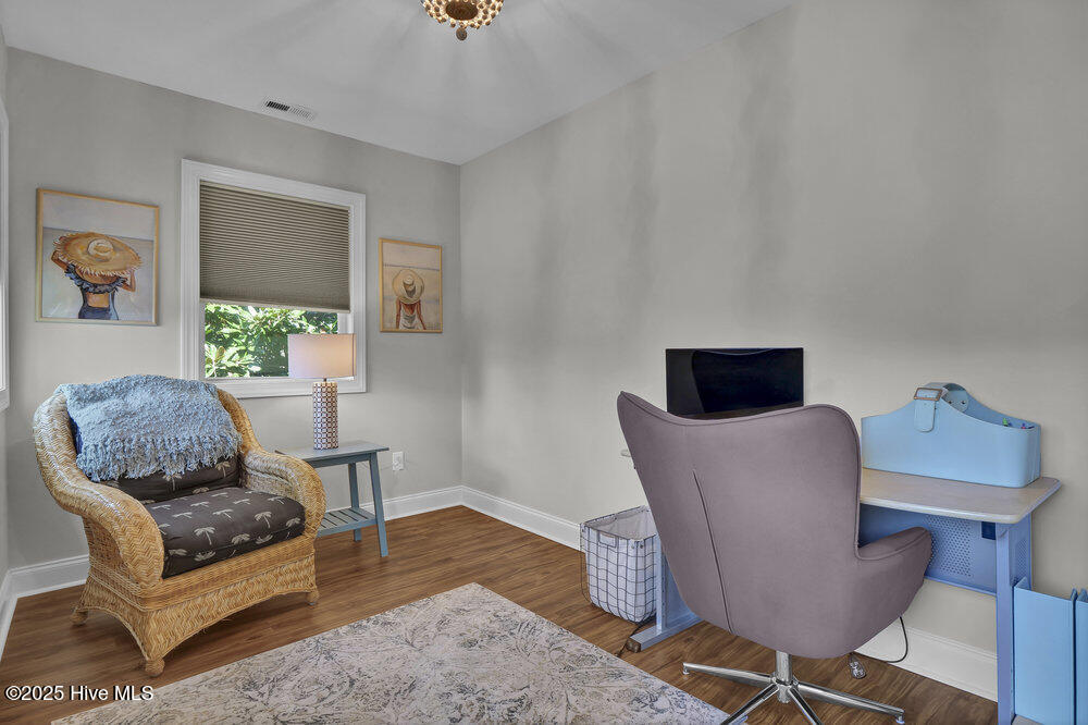 100531667 | Photo 34