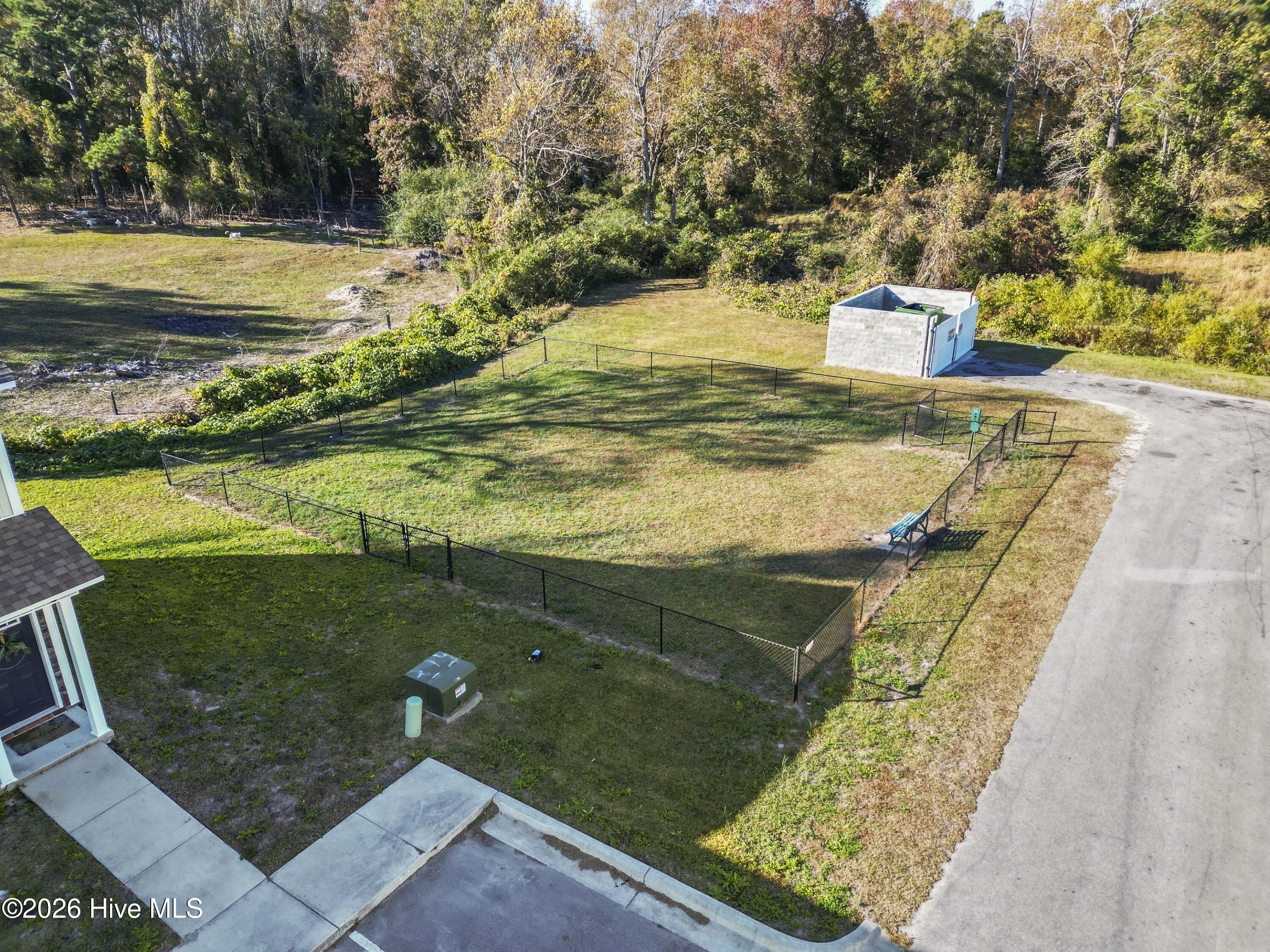 100562999 | Photo 29