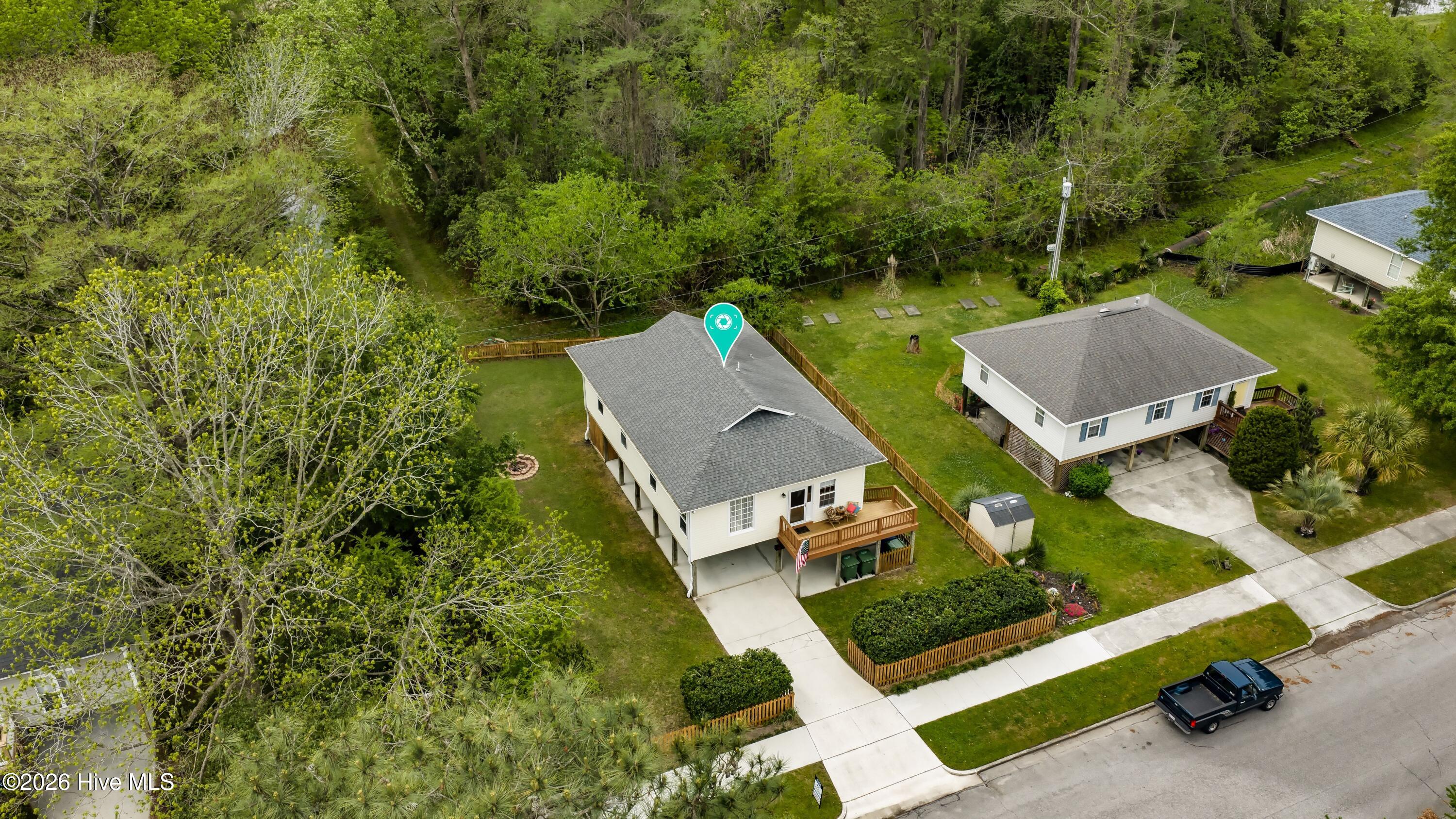 100564769 | Photo 35