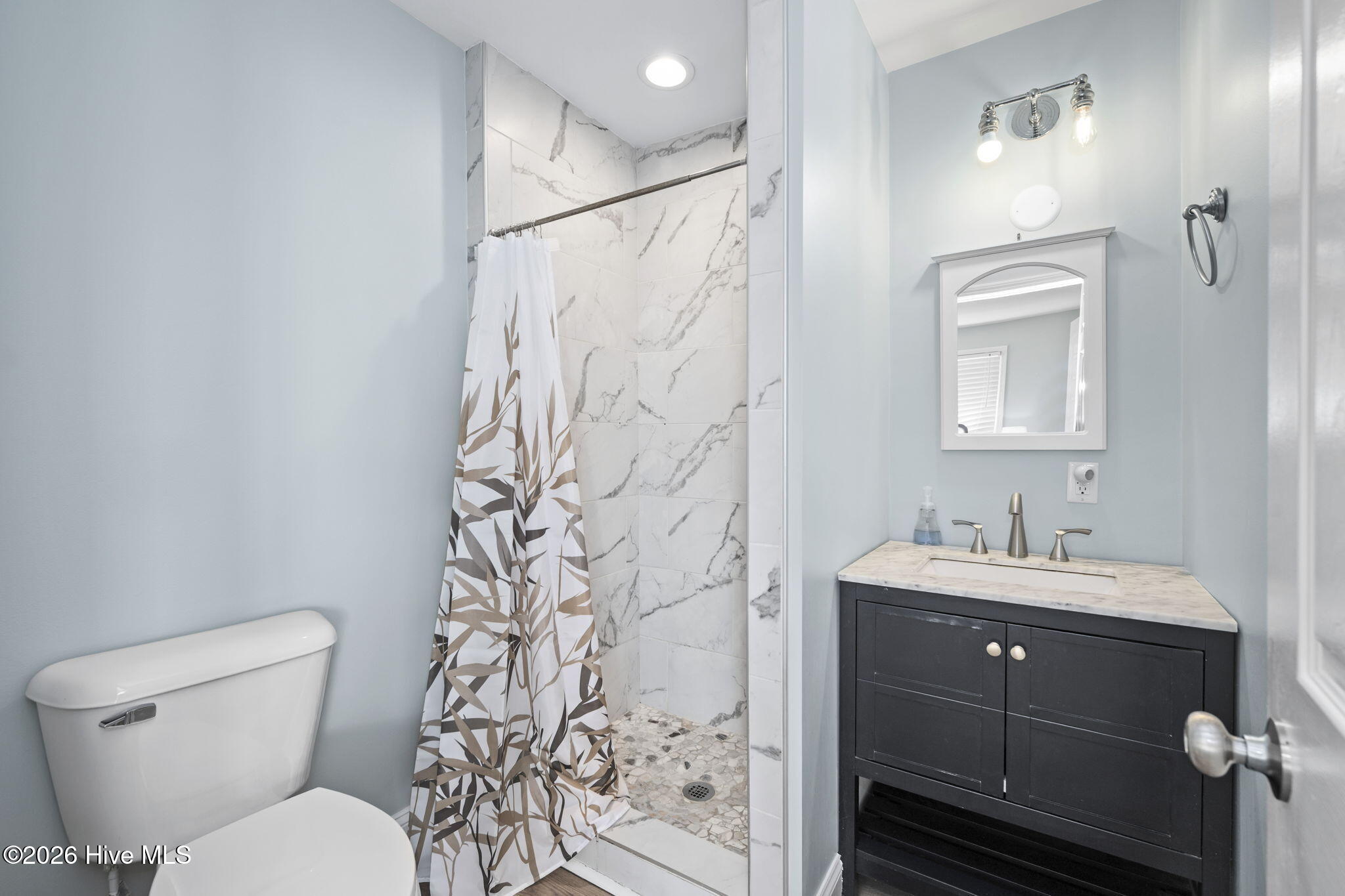 100552942 | Photo 27