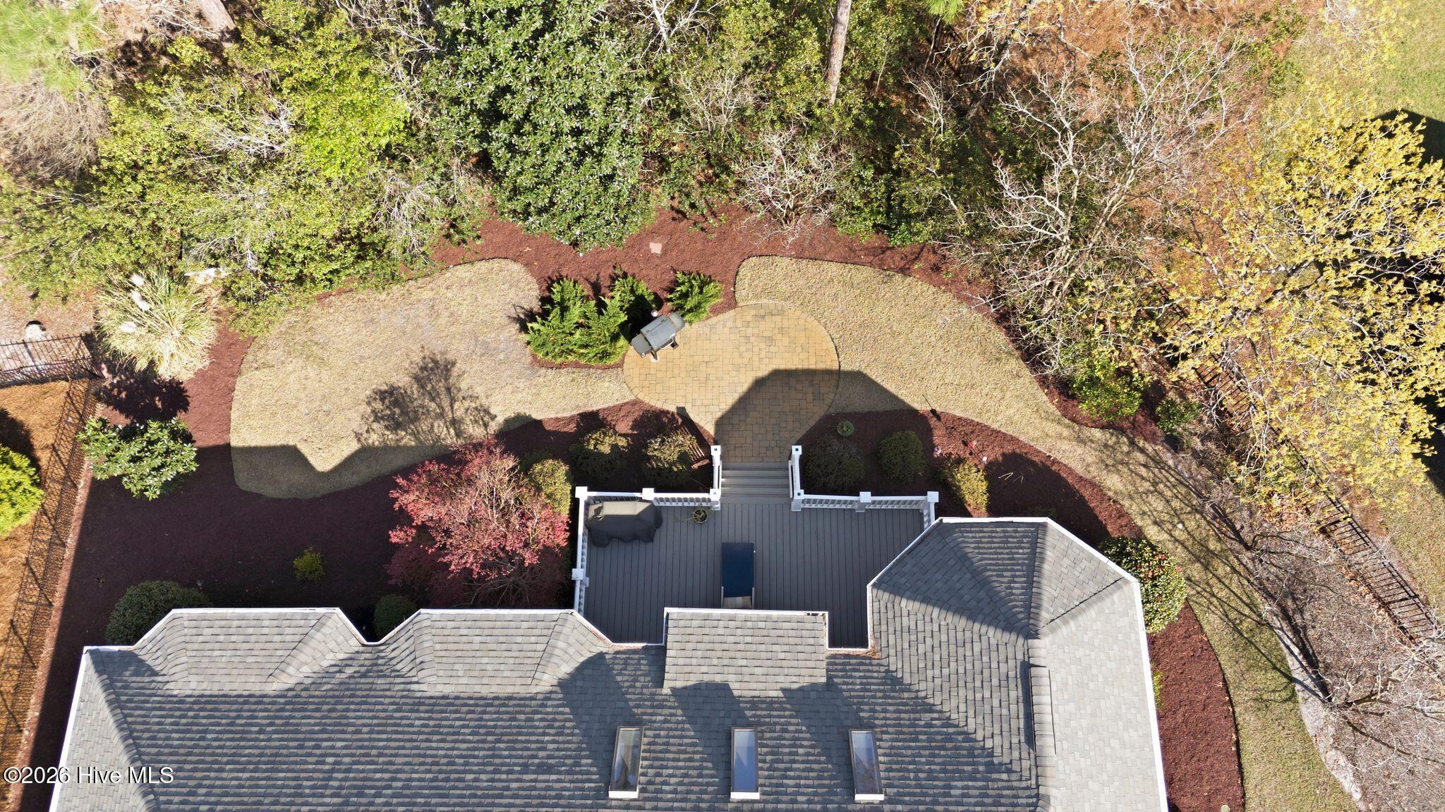 100564918 | Photo 90