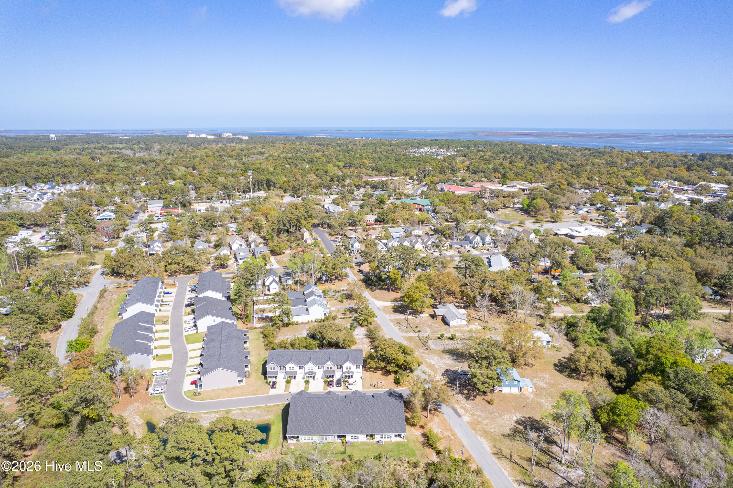 100565599 | Photo 48