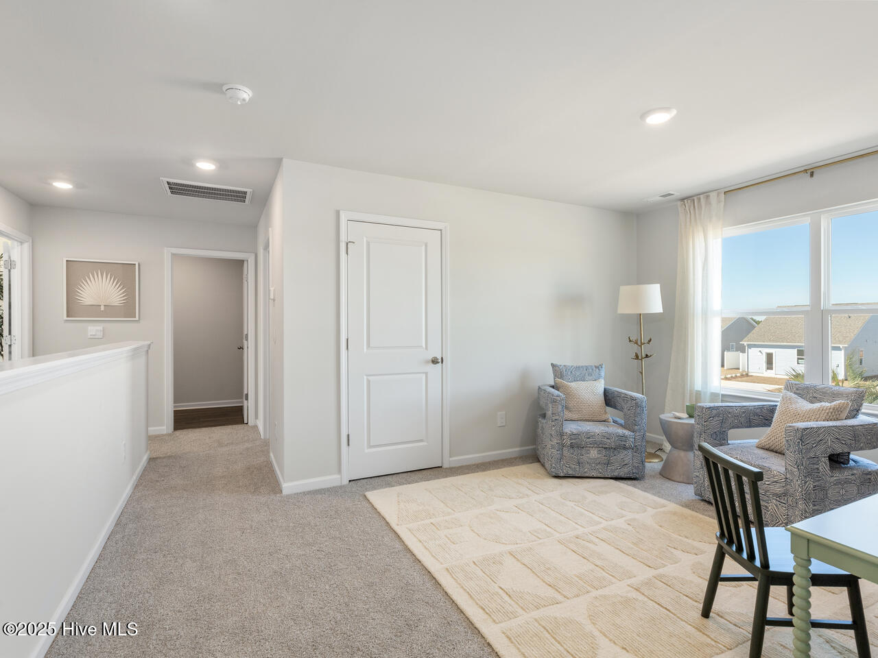 100556839 | Photo 41