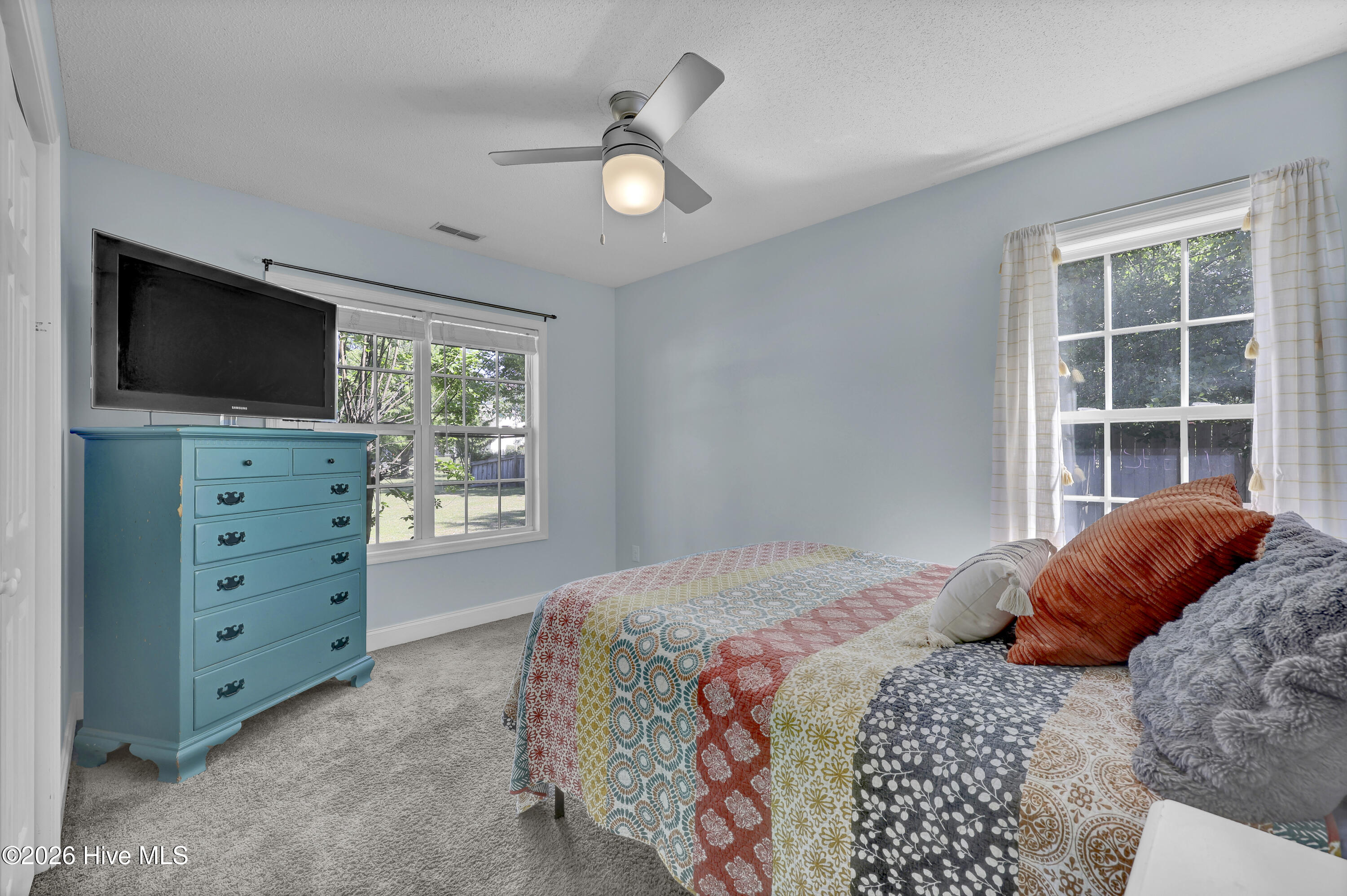 100569381 | Photo 21