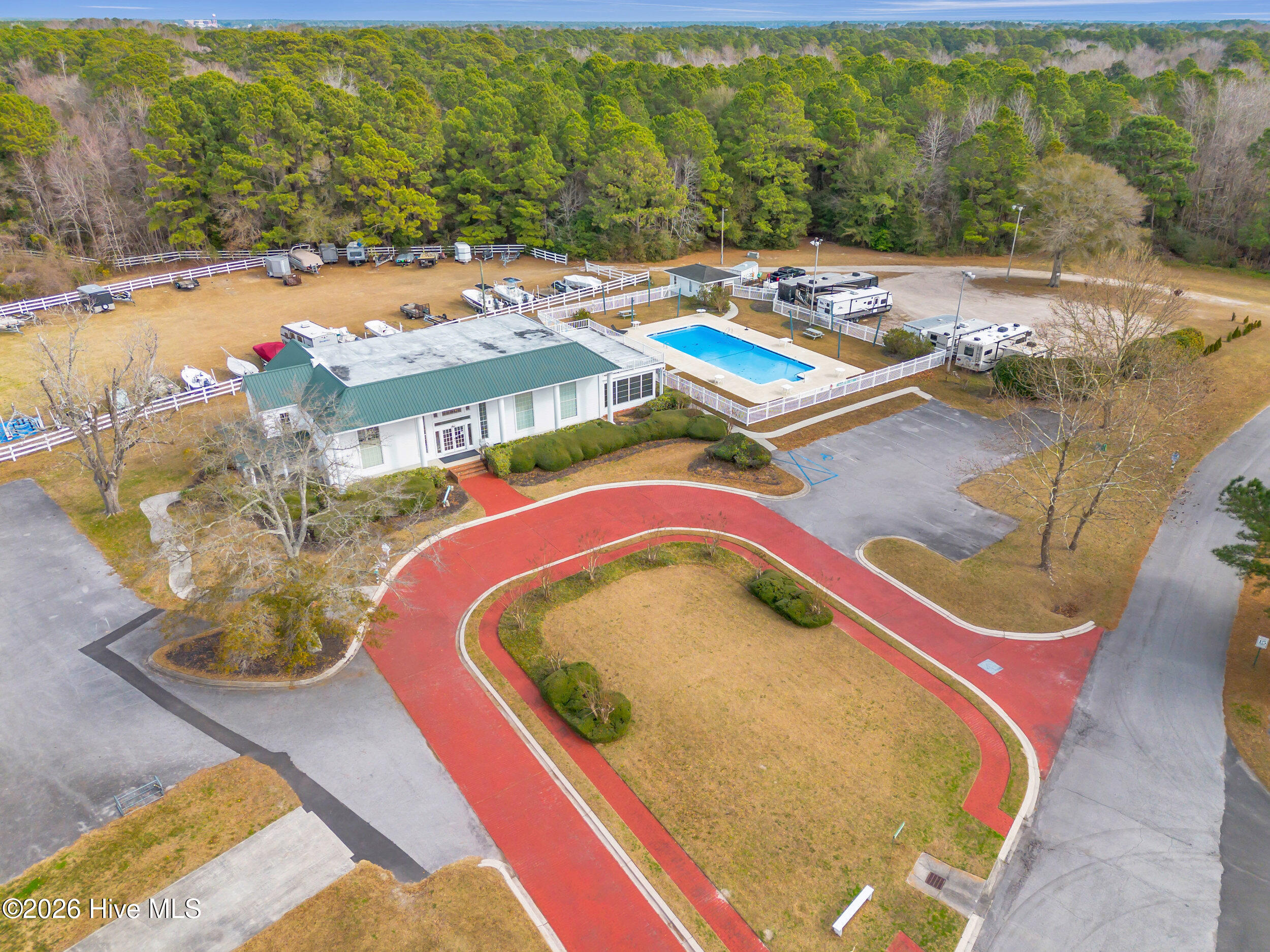 100554292 | Photo 50