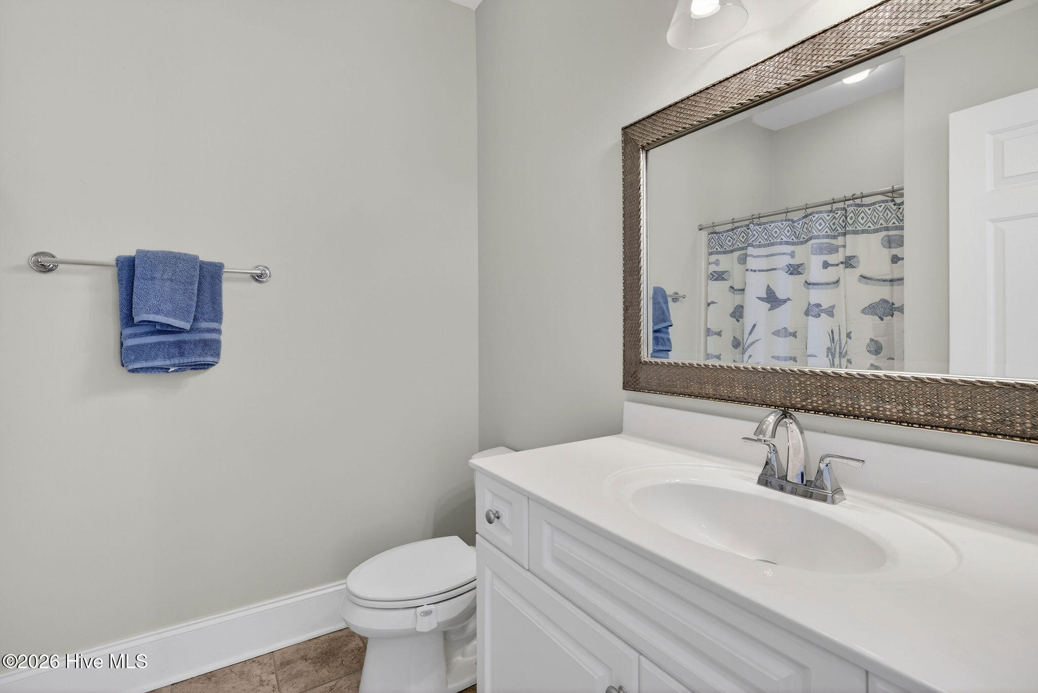 100562225 | Photo 12