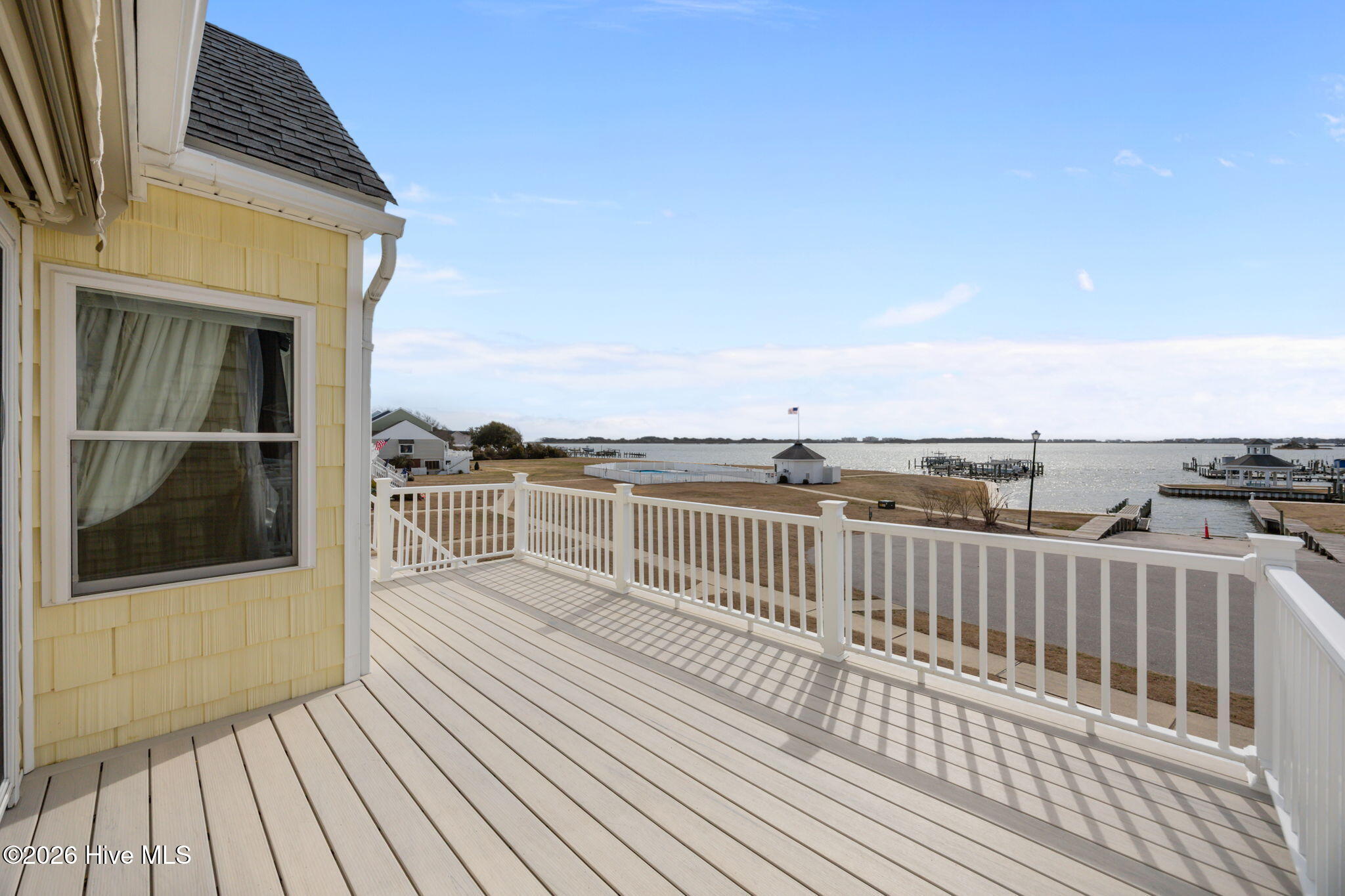 100555604 | Photo 39