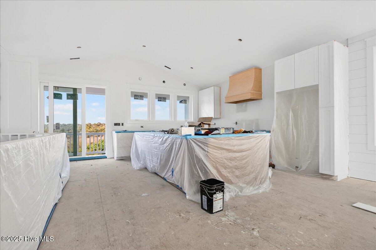 100543299 | Photo 13