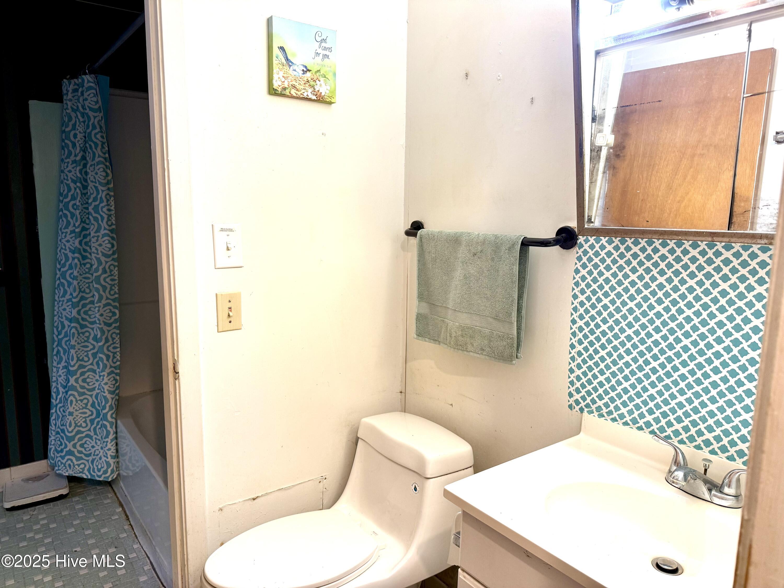 100530217 | Photo 21