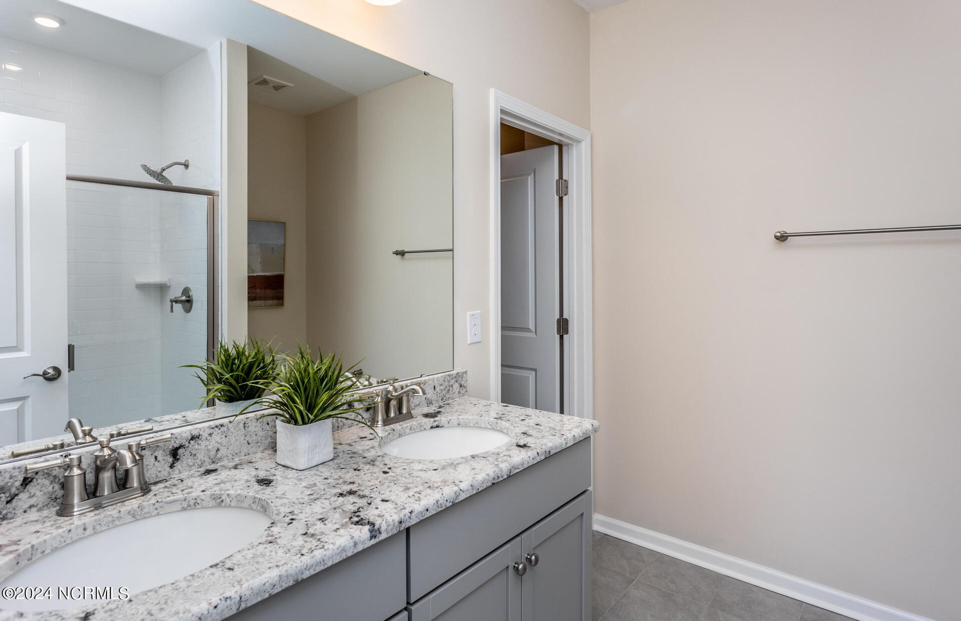 100538451 | Photo 10