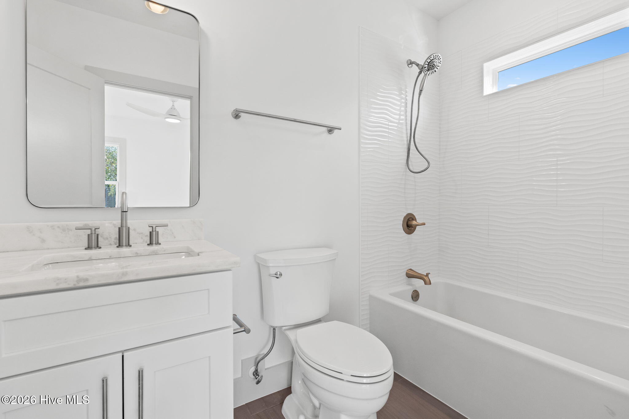 100541955 | Photo 29