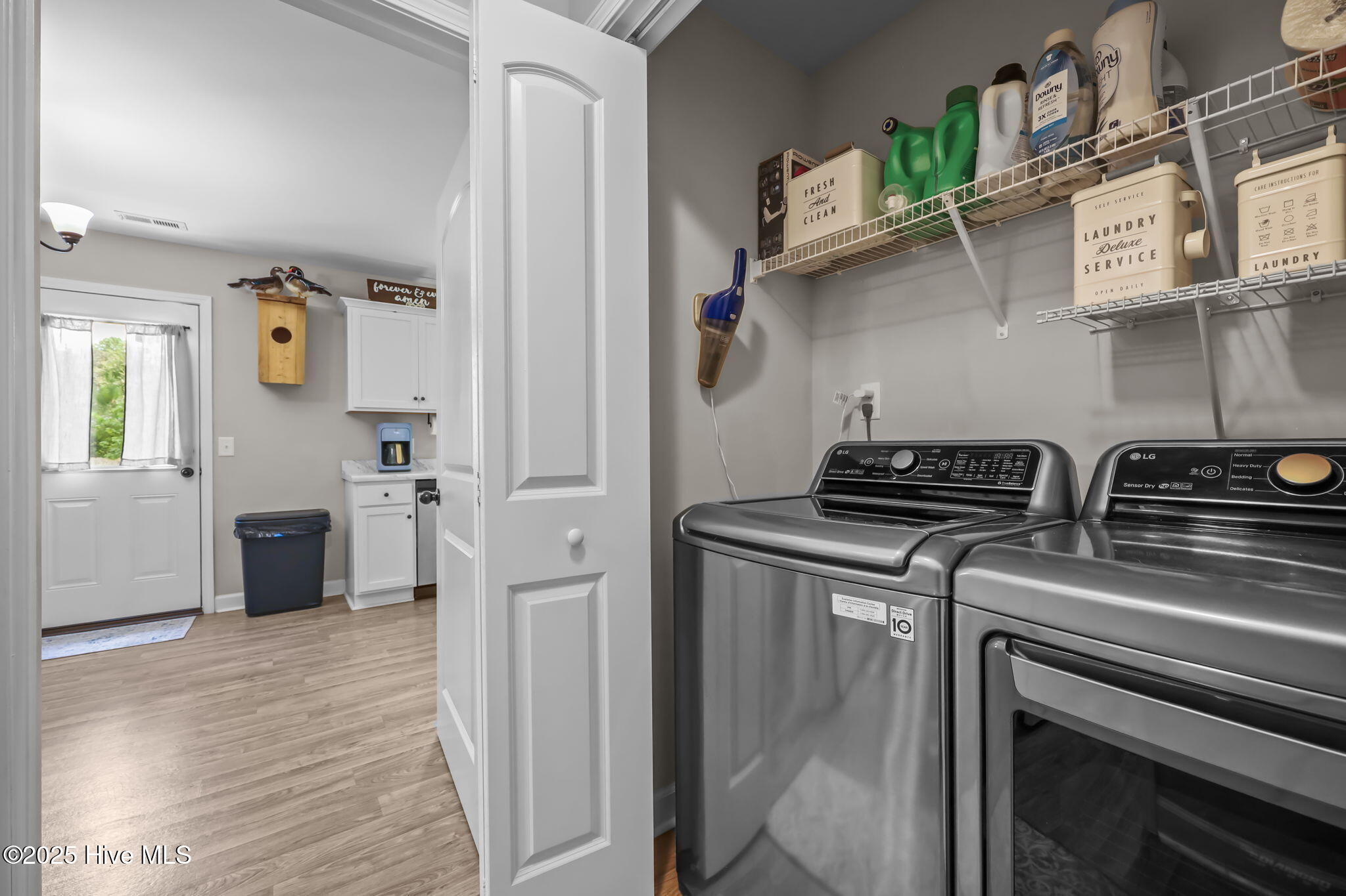 100525463 | Photo 14