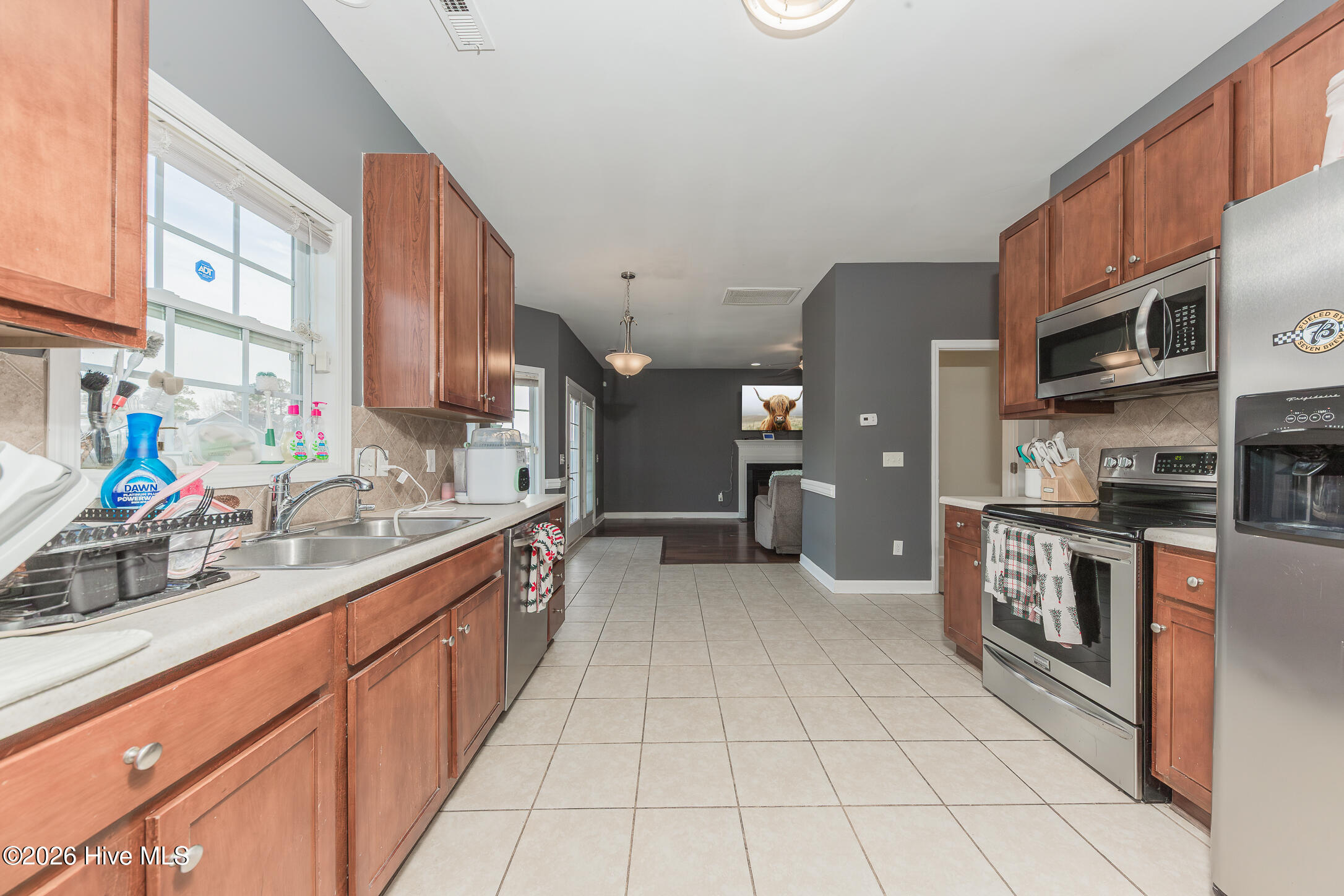 100554733 | Photo 10