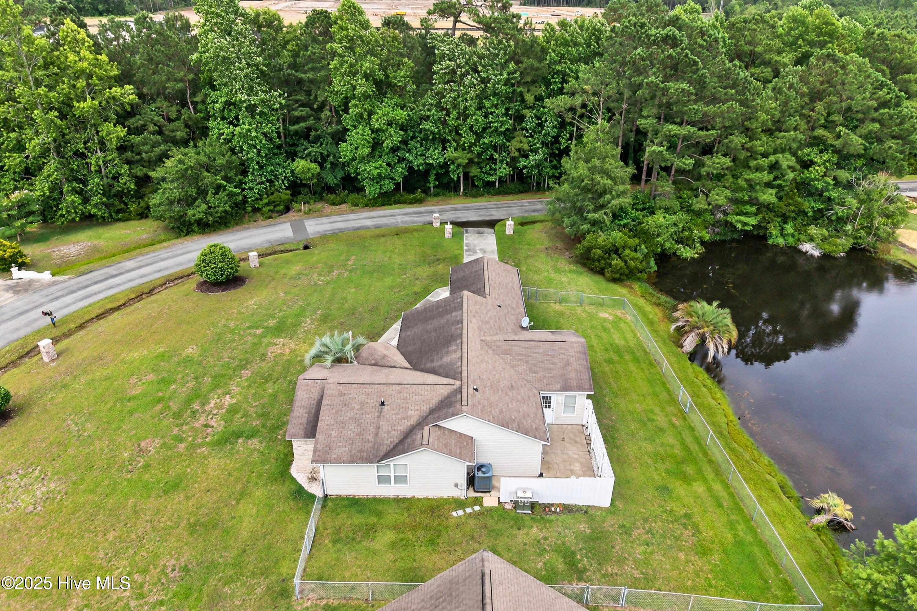 100513022 | Photo 29