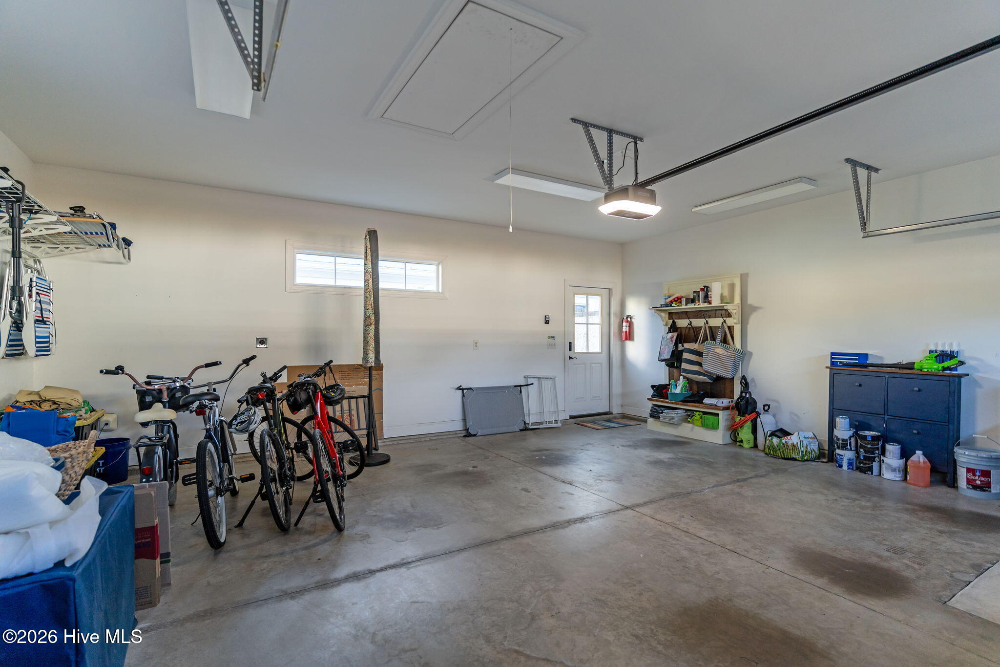 100547580 | Photo 44