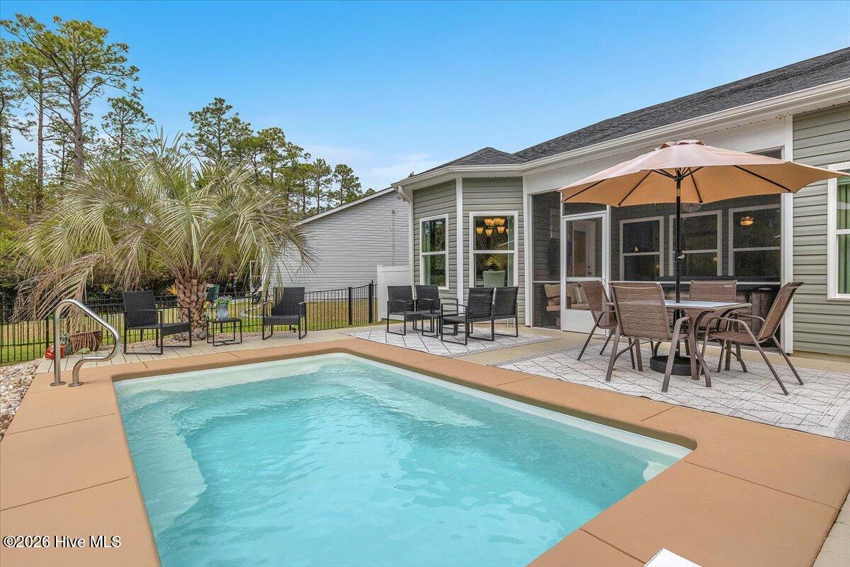 100560173 | Photo 62