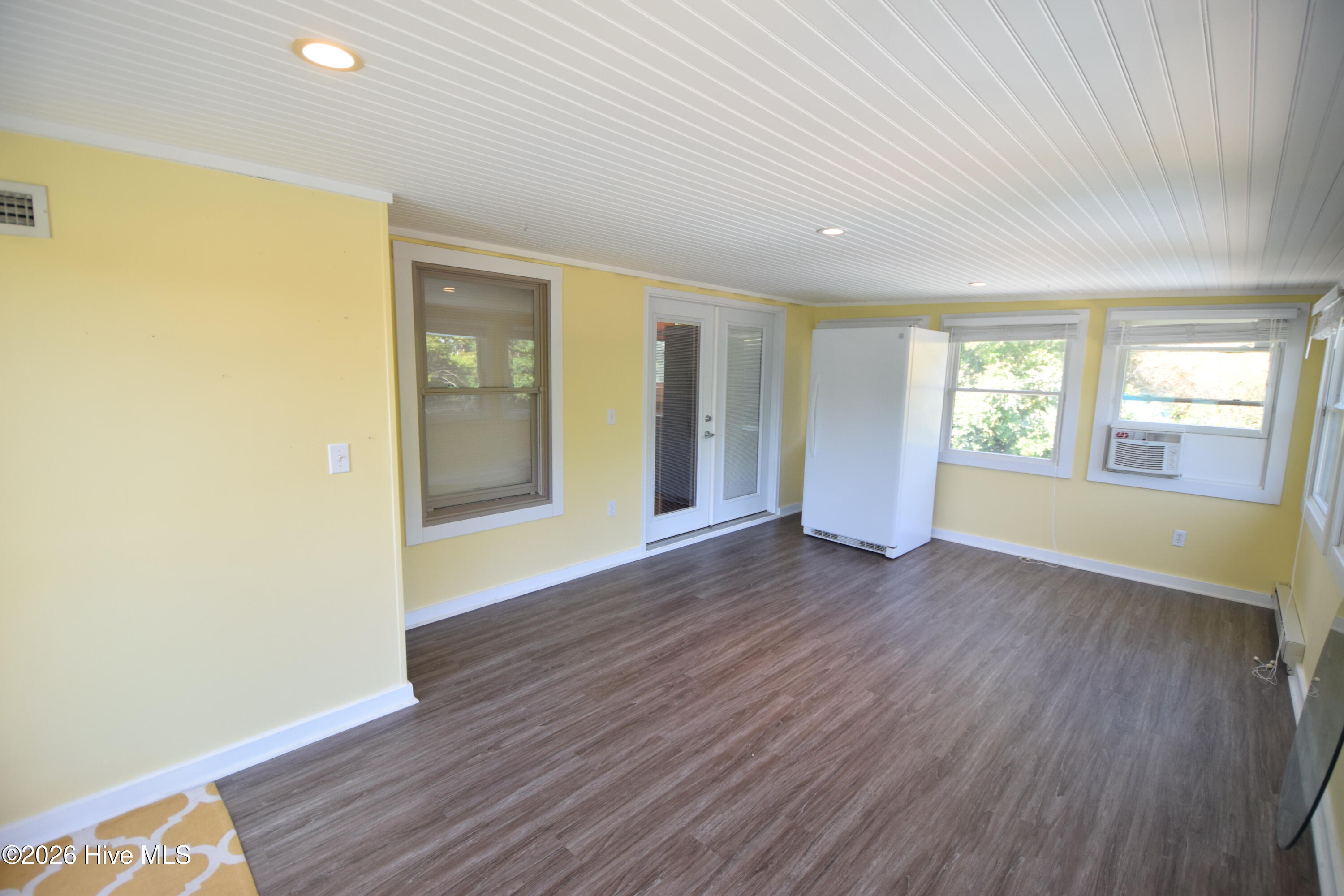 105 Captains Cove,New Bern